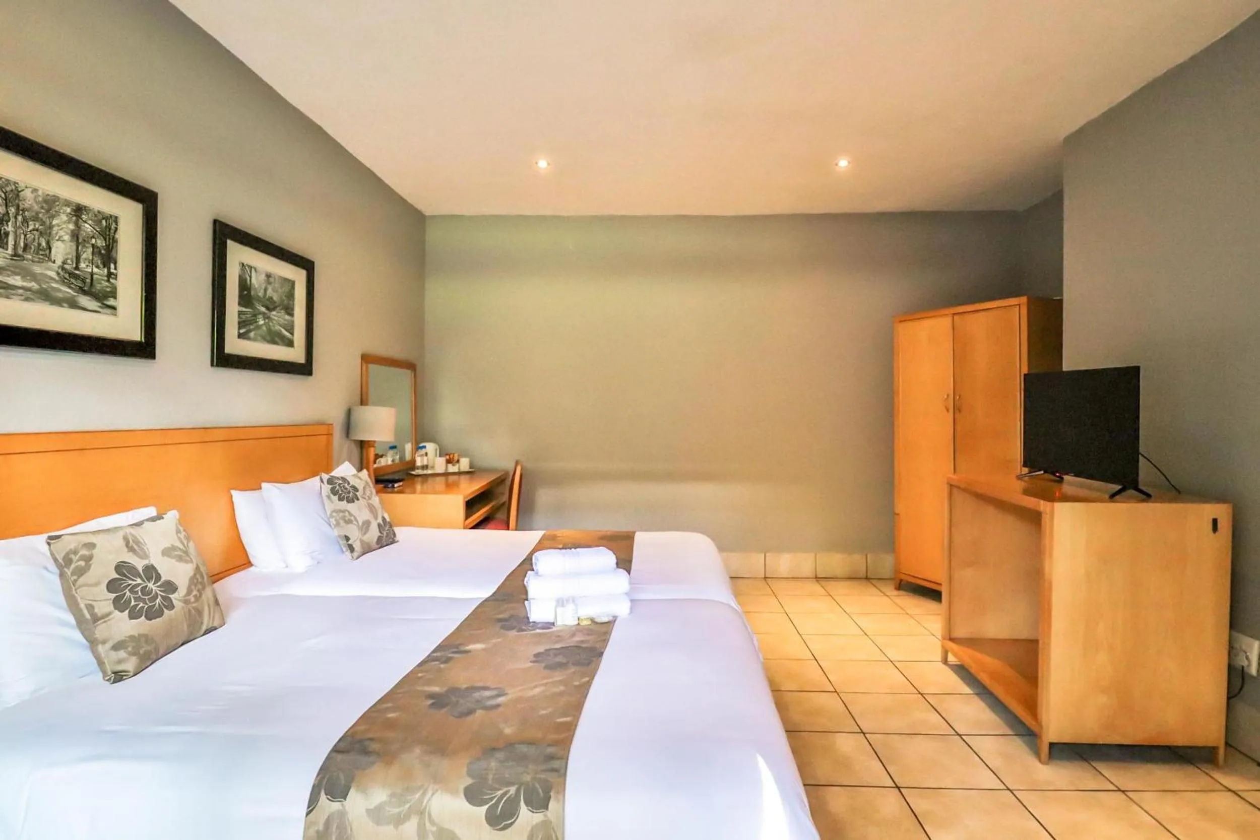 Photo of the whole room in Villa Paradiso