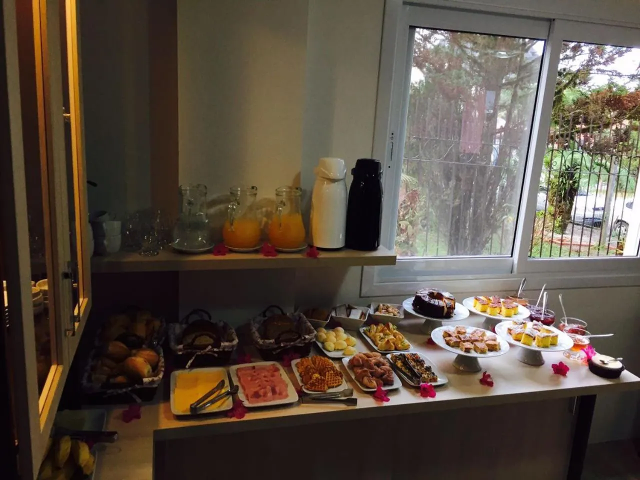 Breakfast in Pousada Beija Flor Centro