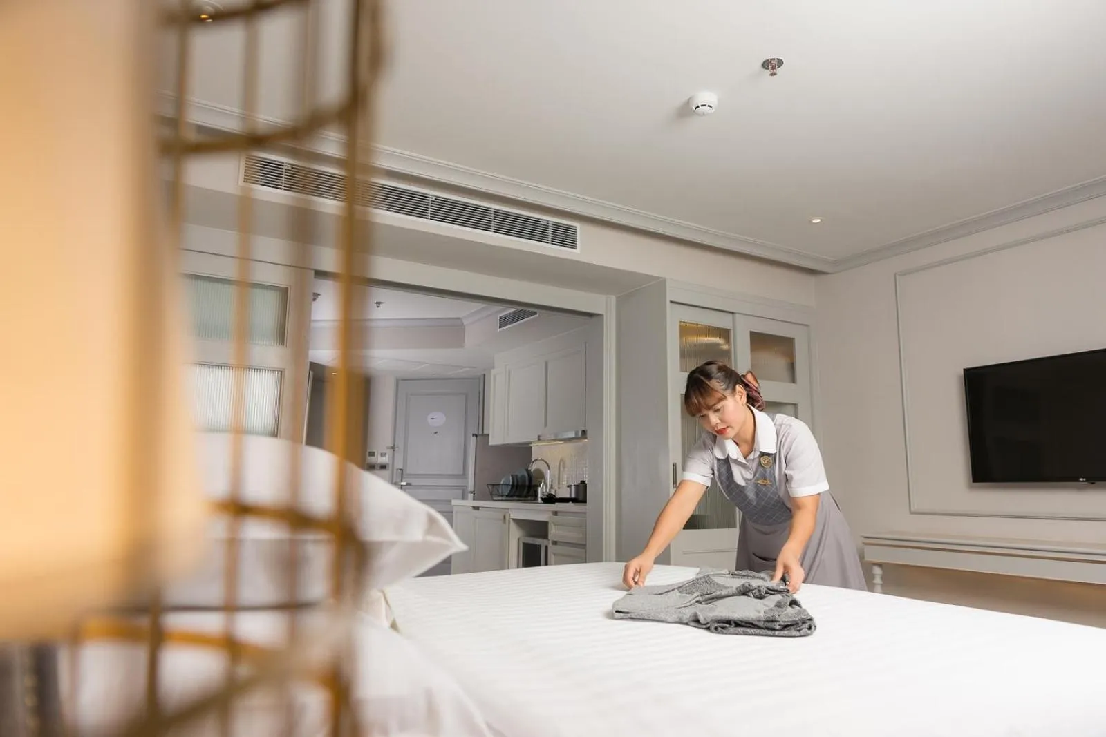 Staff, Bed in The Salil Hotel Sukhumvit 57 - Thonglor