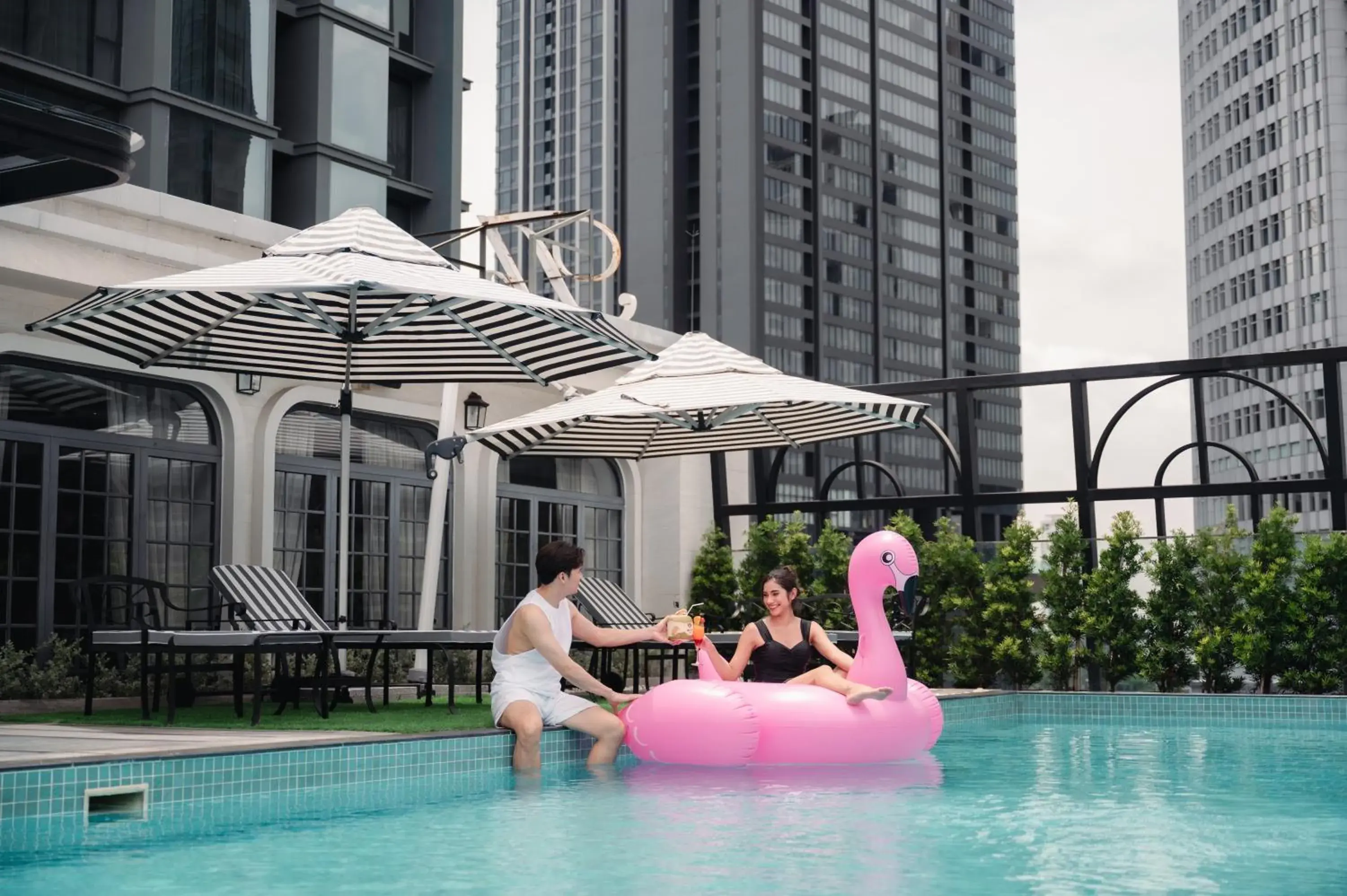 Swimming pool in The Salil Hotel Sukhumvit 57 - Thonglor Swimming pool in The Salil Hotel Sukhumvit 57 - Thonglor
