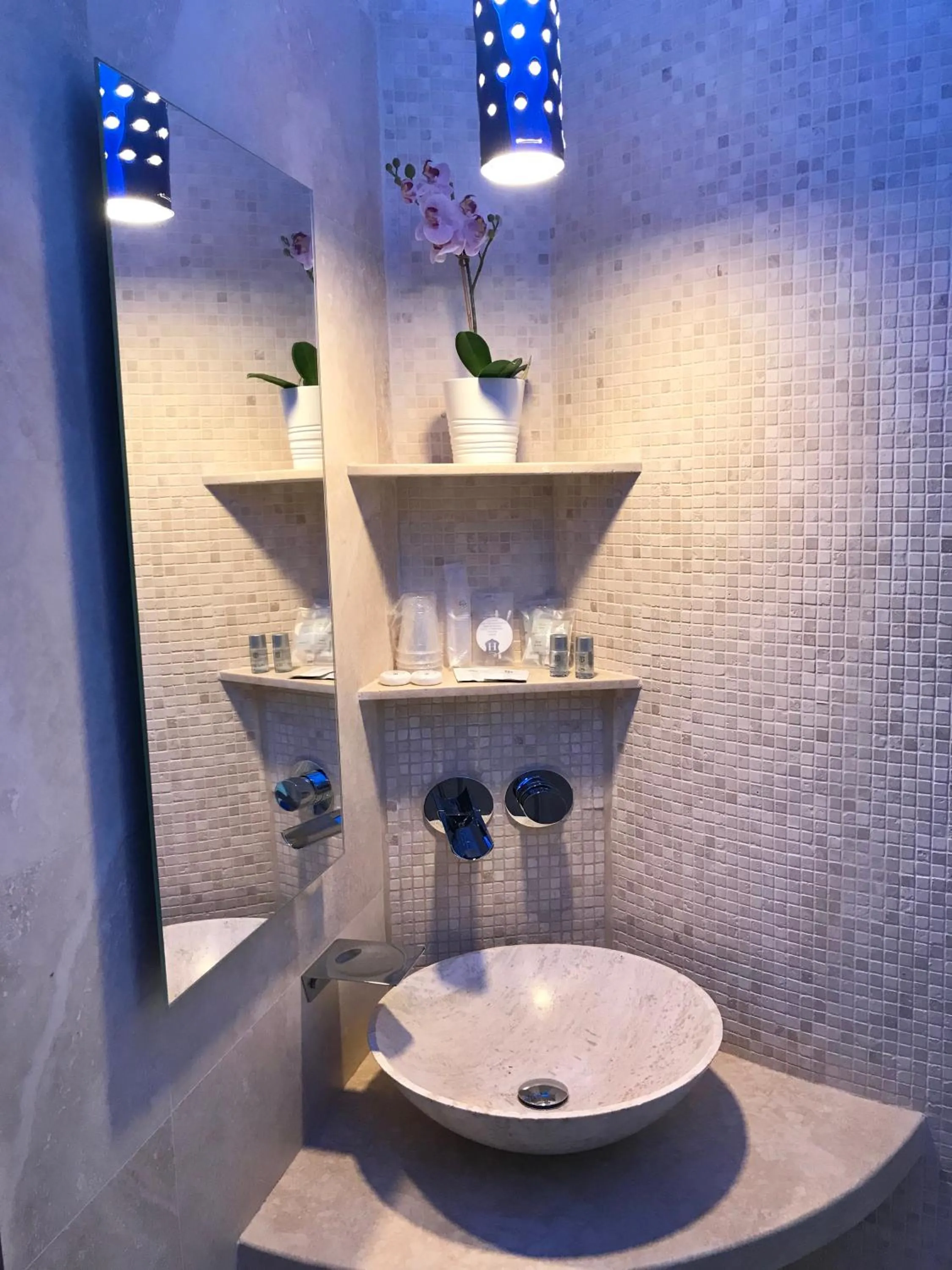 Bathroom in La Polena Camere Vernazza - Suite vista mare