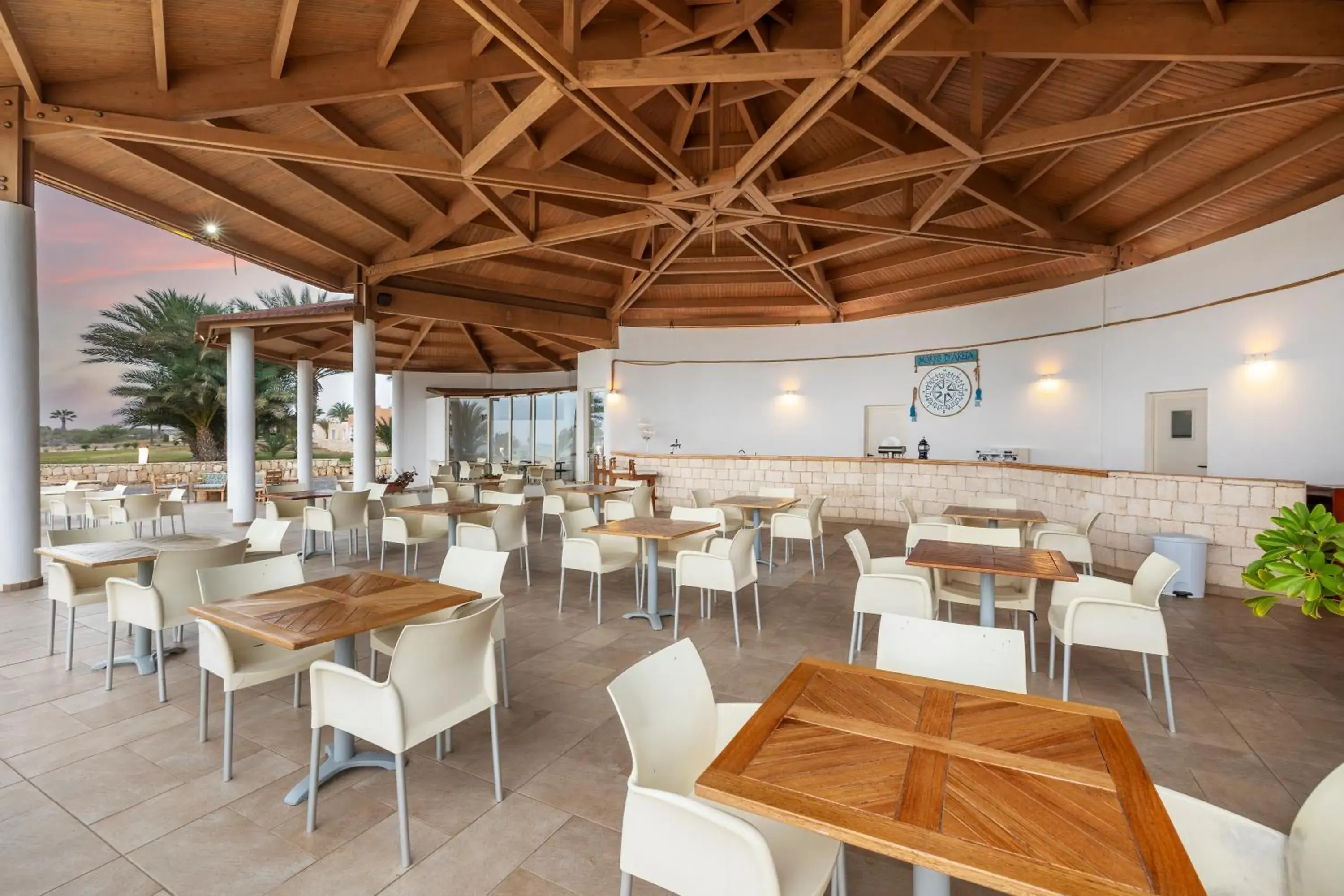 Restaurant/places to eat in Occidental Boa Vista Beach Restaurant/places to eat in Occidental Boa Vista Beach