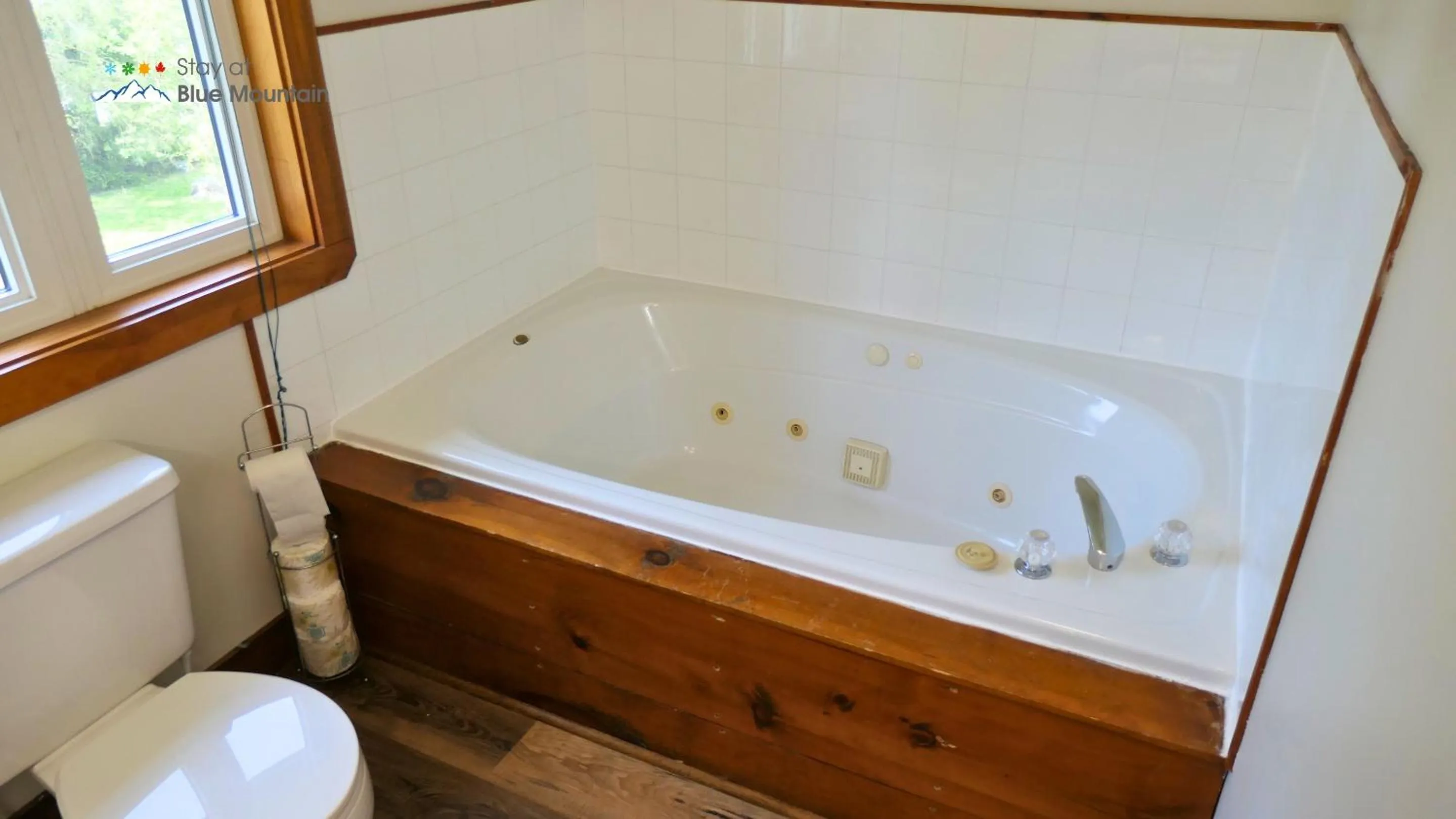 Bathroom in Summit Ridge 6