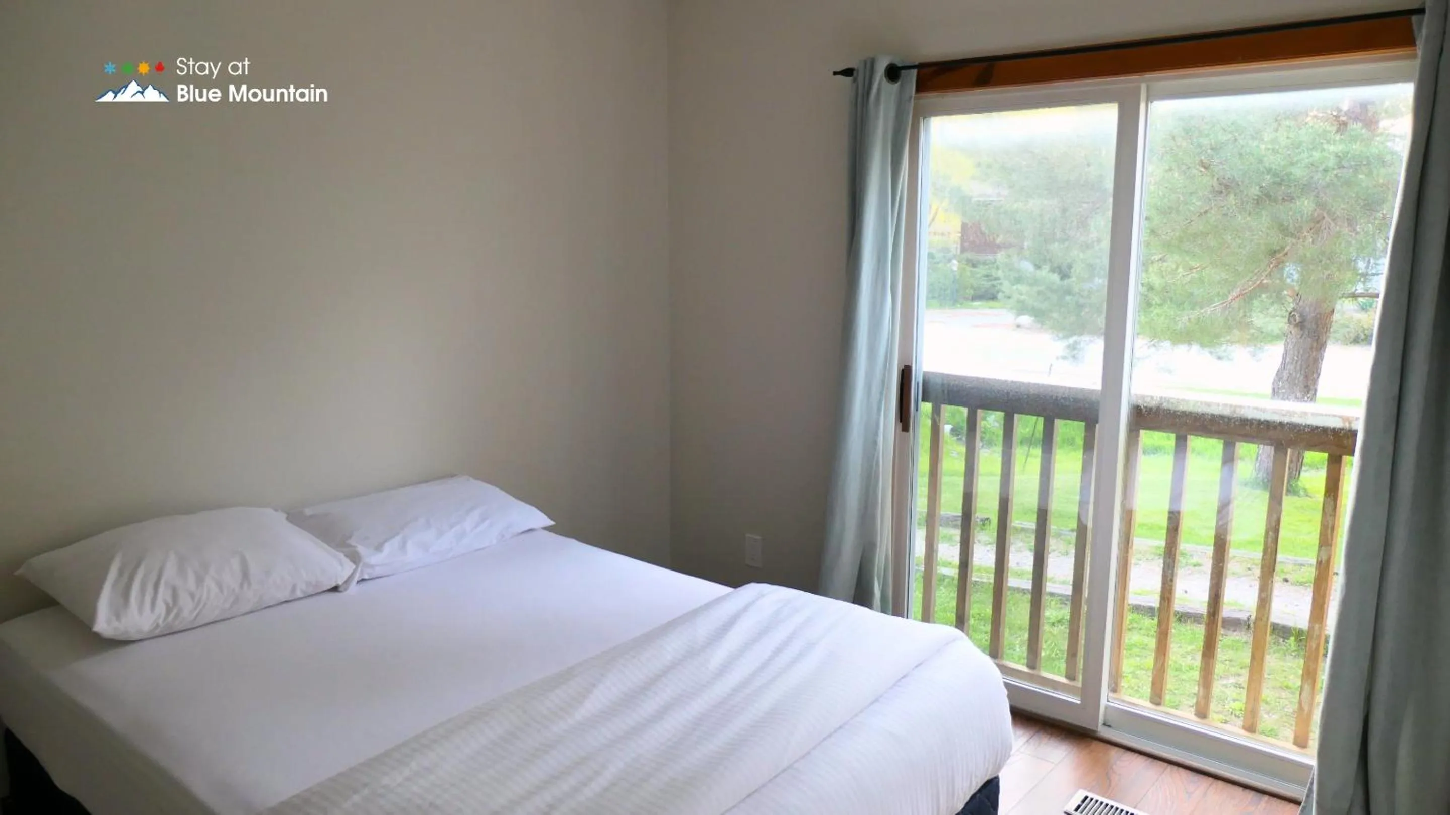 Bedroom, Bed in Summit Ridge 6