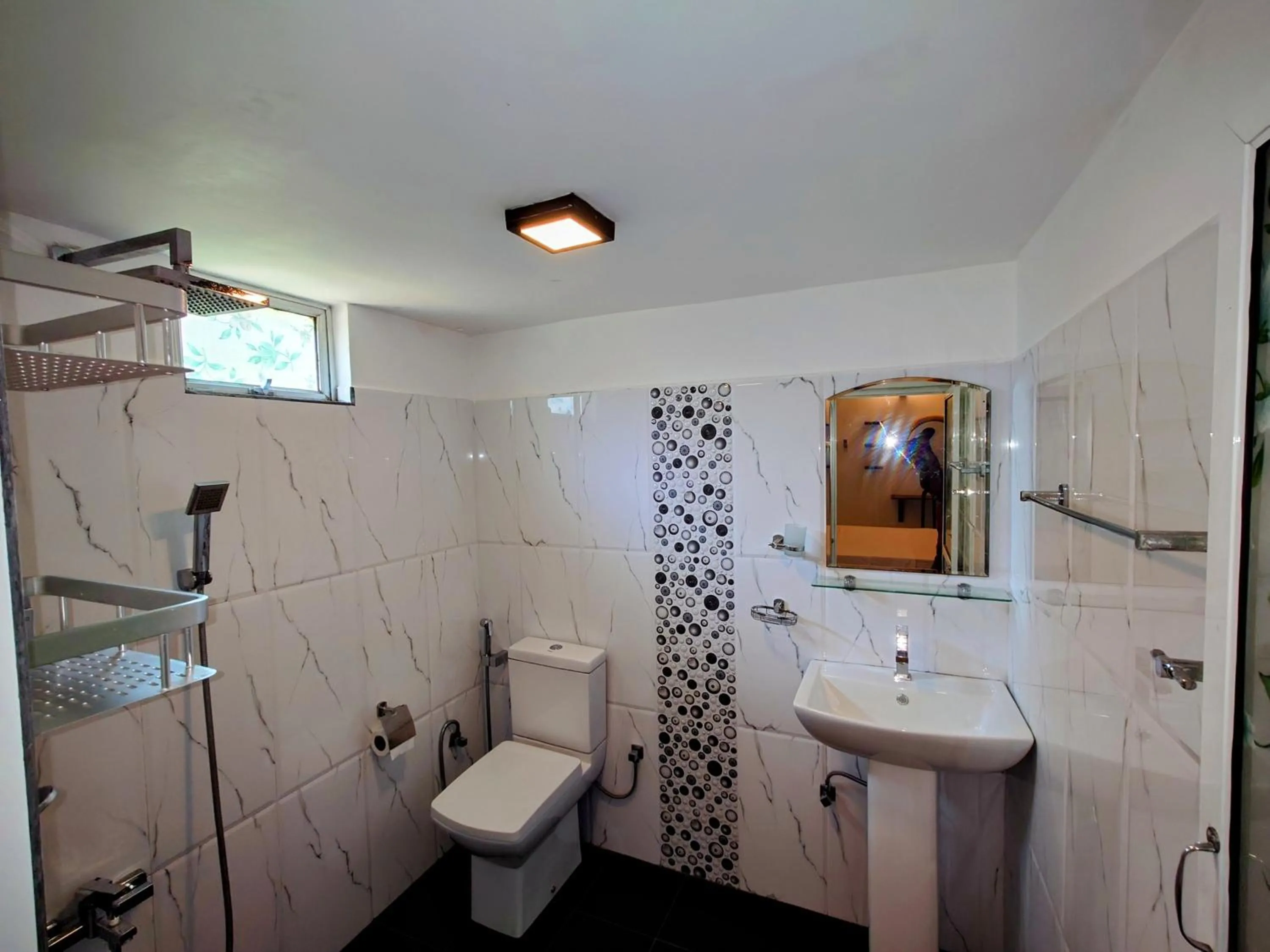 Bathroom in The Whitegates Lodge