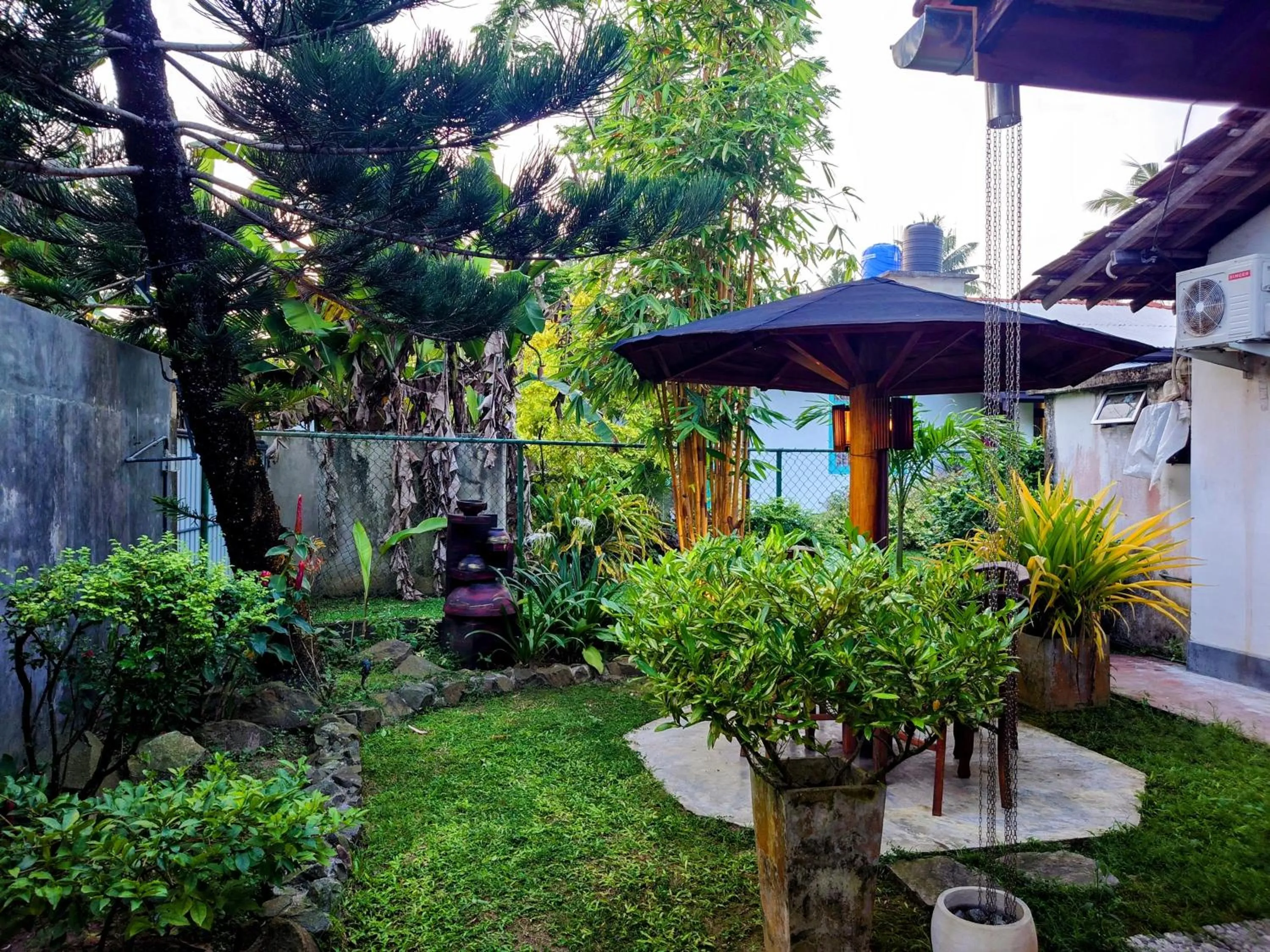 Garden in The Whitegates Lodge