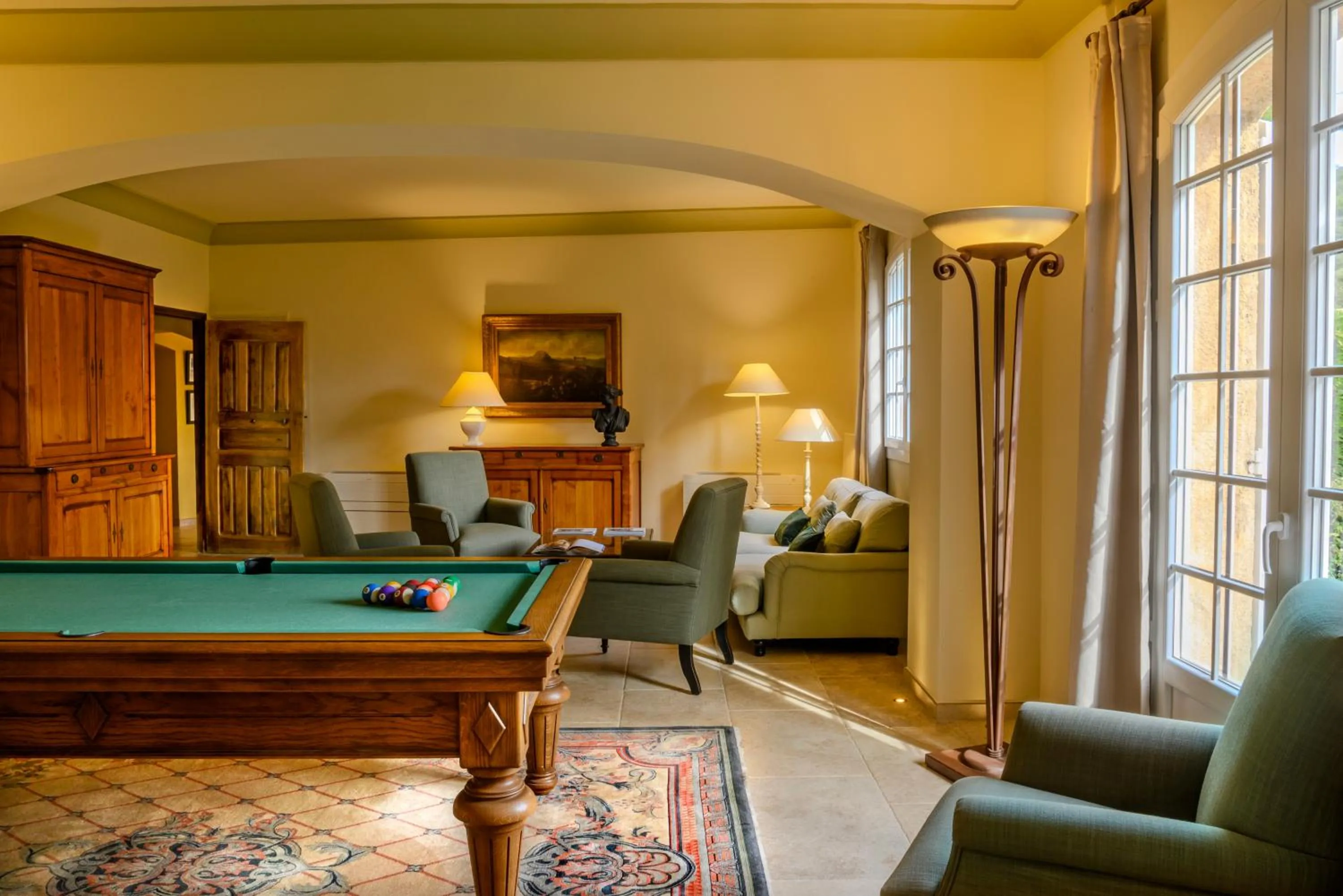 Billiard in La Bastide du Calalou Hotel & Spa, BW Signature Collection