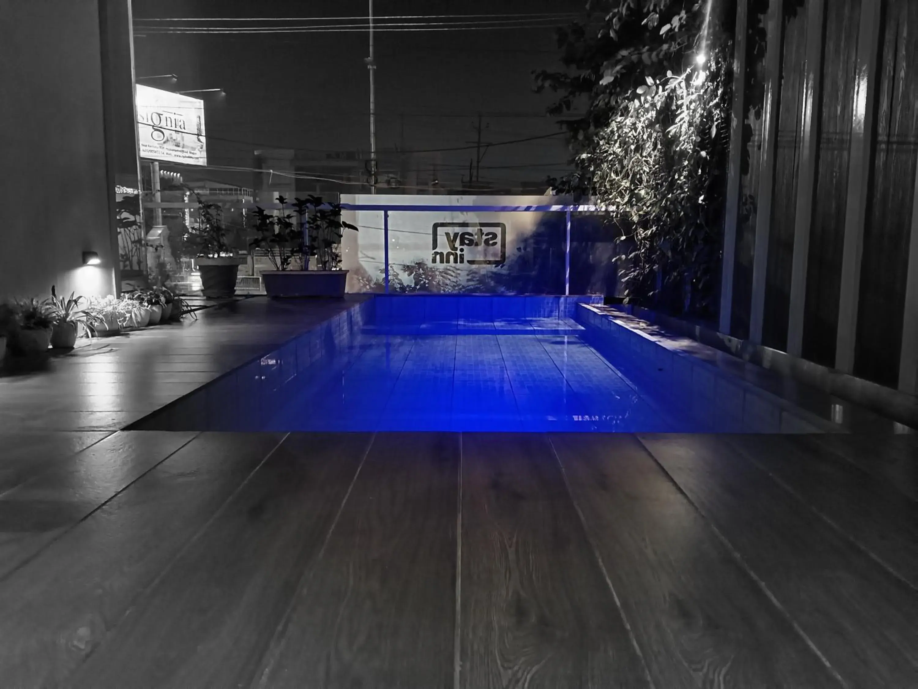 Swimming pool in Stay Inn Swimming pool in Stay Inn