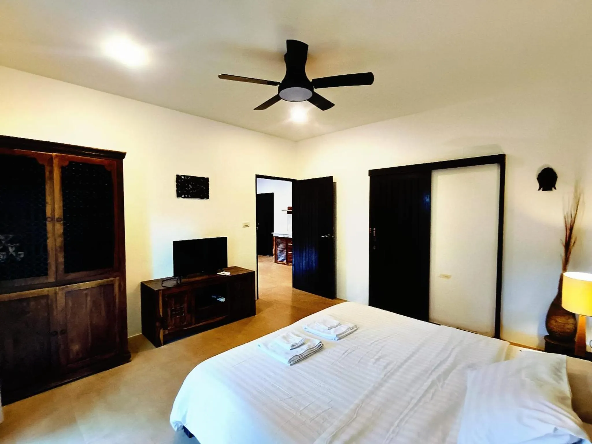 Bed in Baan Tropicana