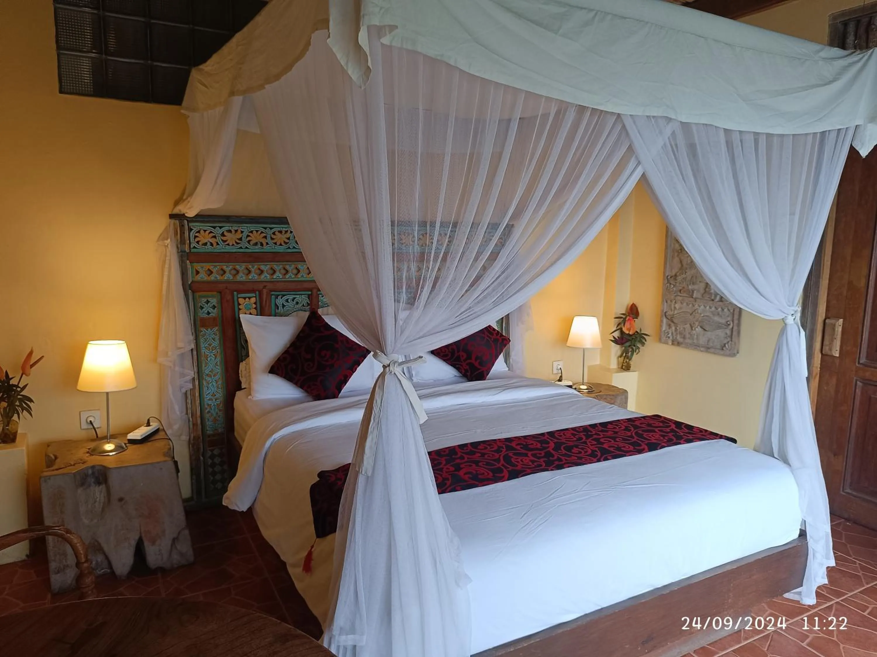 Bed in DWan Tea Mountain Side