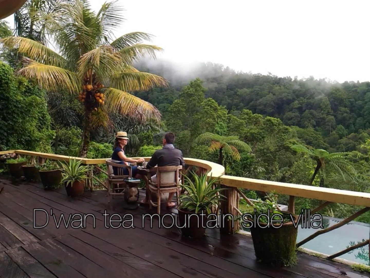 Patio in DWan Tea Mountain Side
