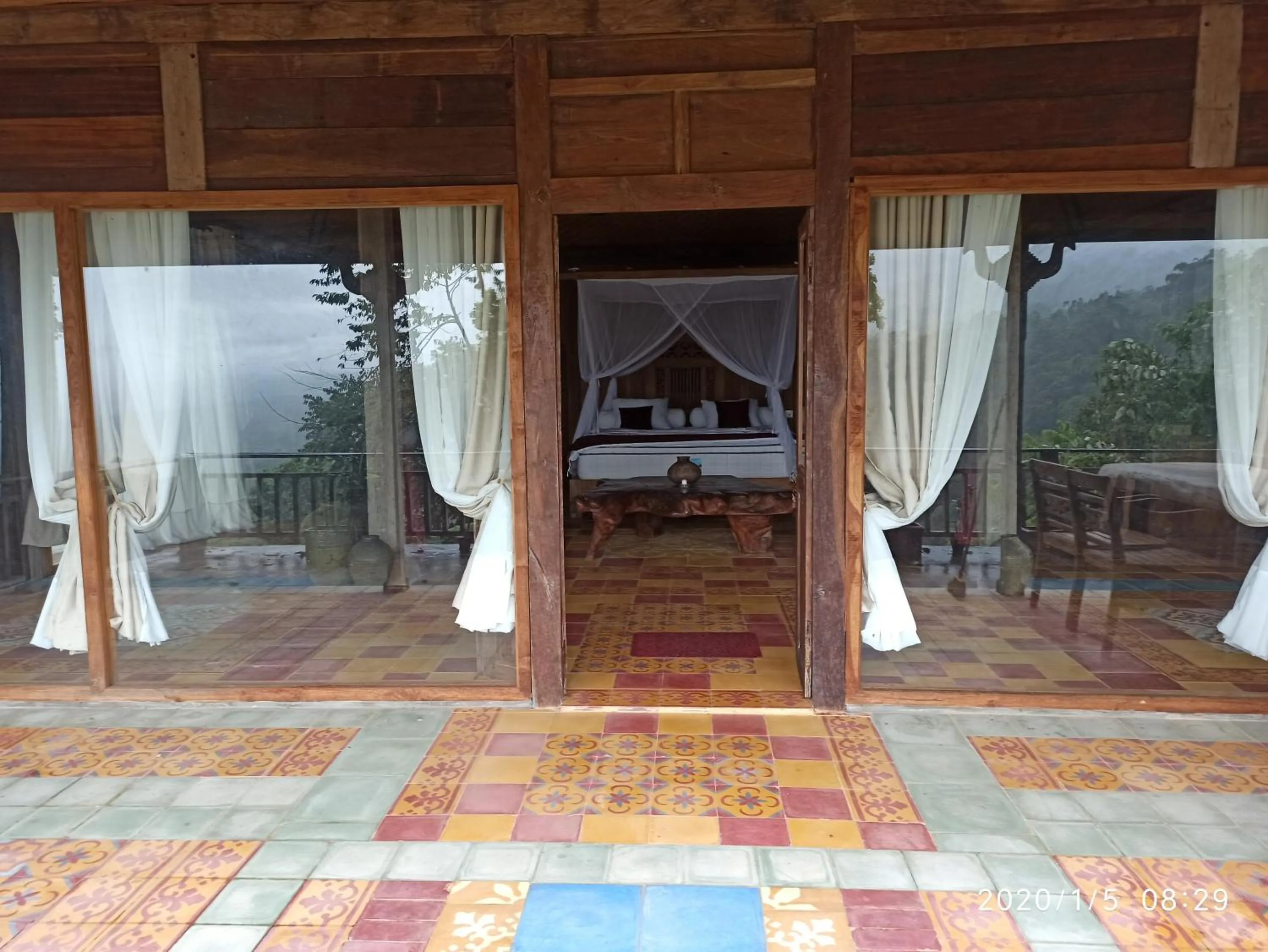 Facade/entrance in DWan Tea Mountain Side