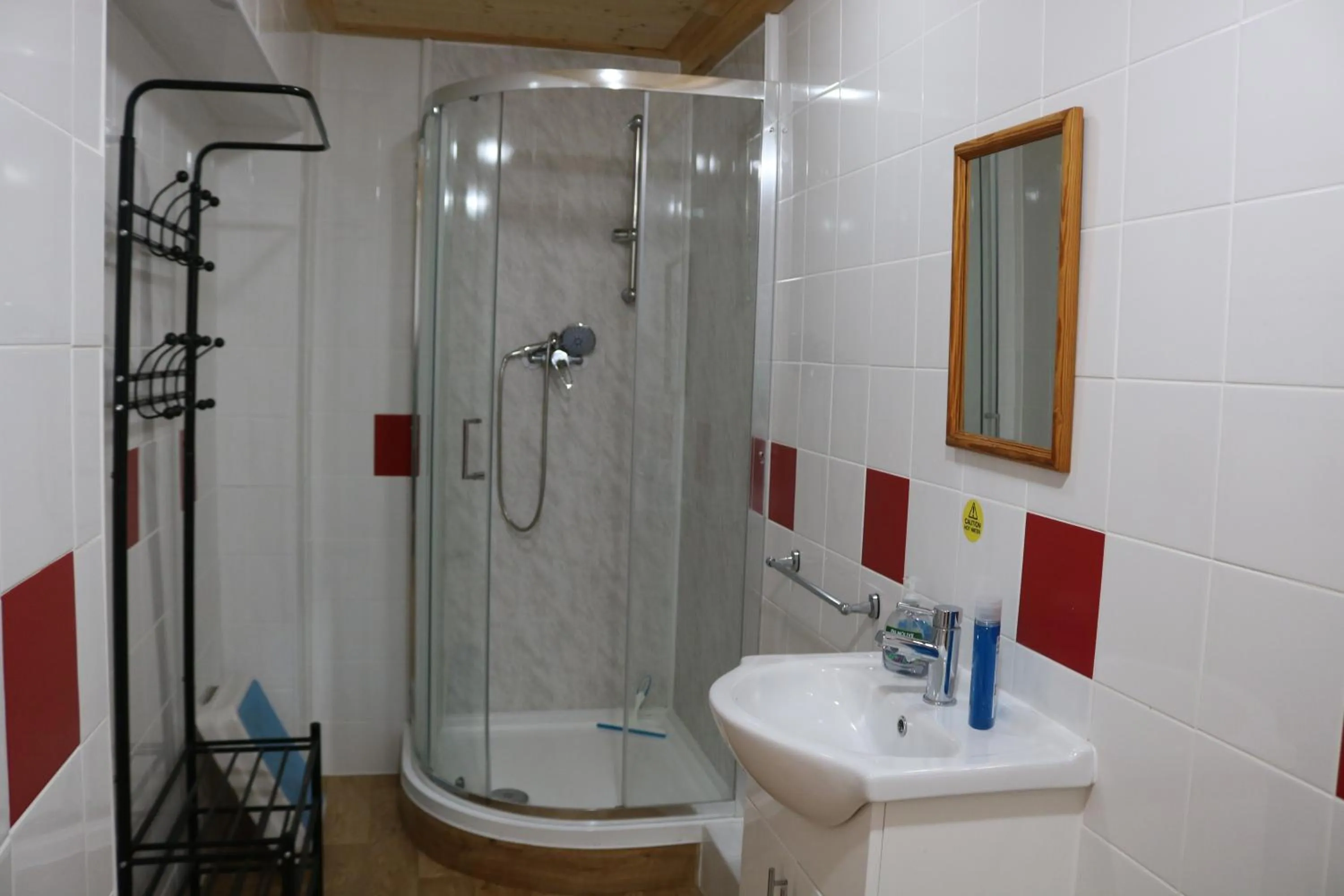 Shower in Littlestone Hotel
