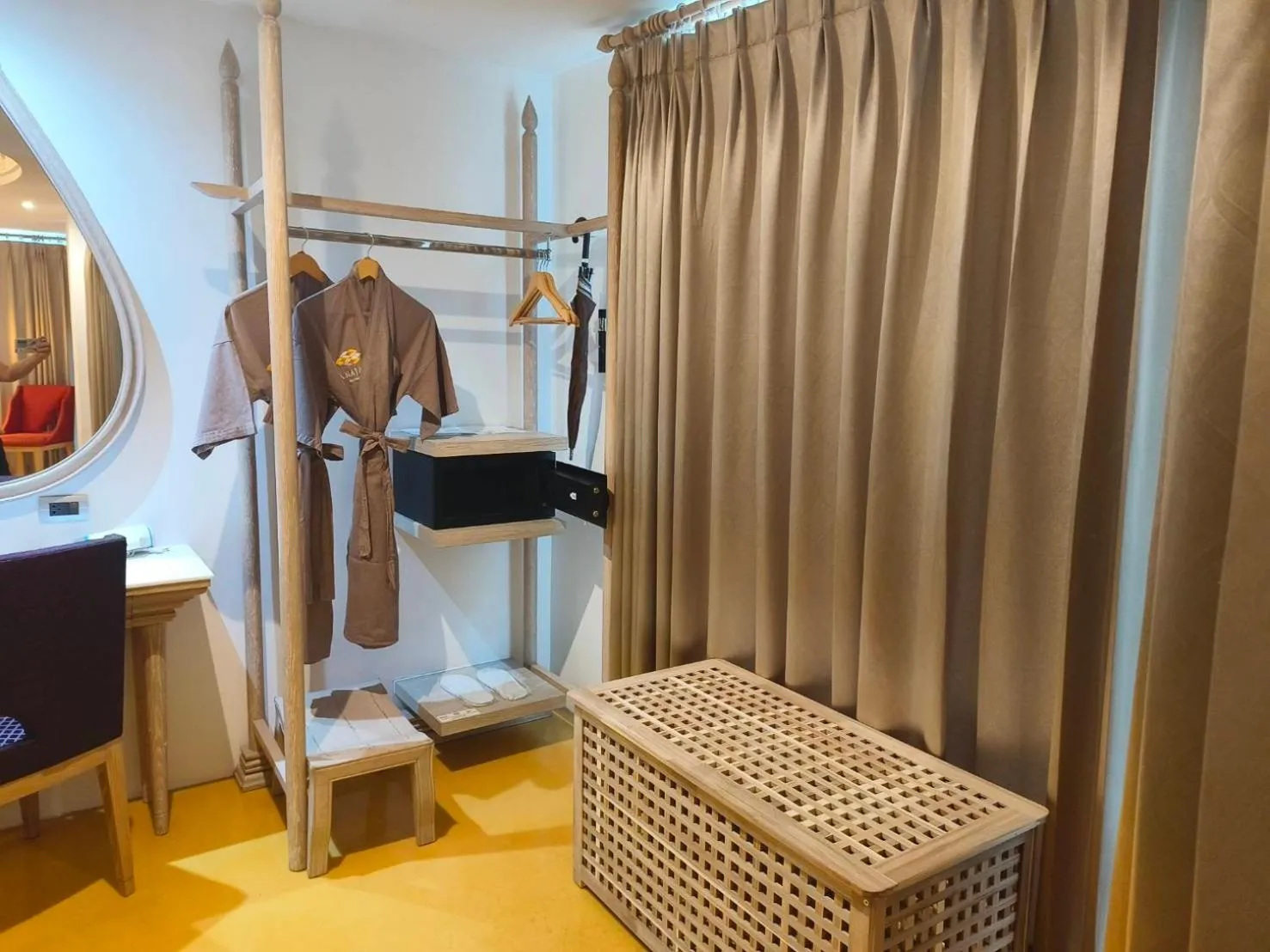 wardrobe in Anajak Bangkok Hotel - SHA Plus