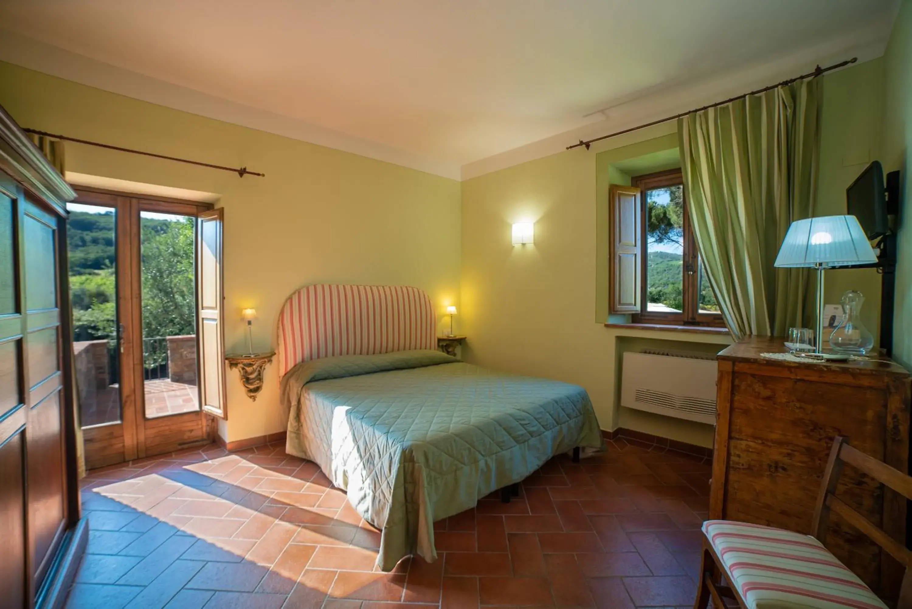 Double Room with Terrace - single occupancy in Cavarchino B&B Double Room with Terrace - single occupancy in Cavarchino B&B