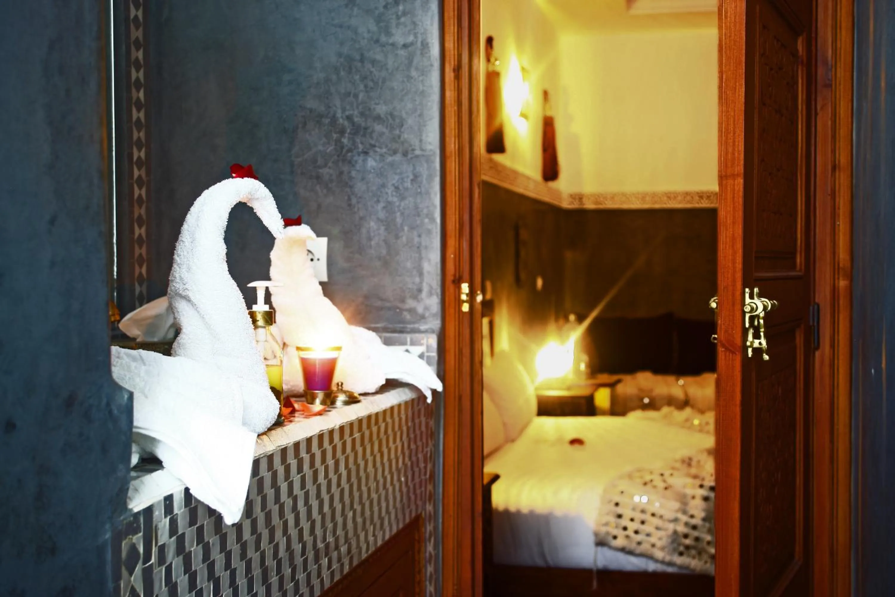 Bathroom, Bed in Astra Damus Hotel