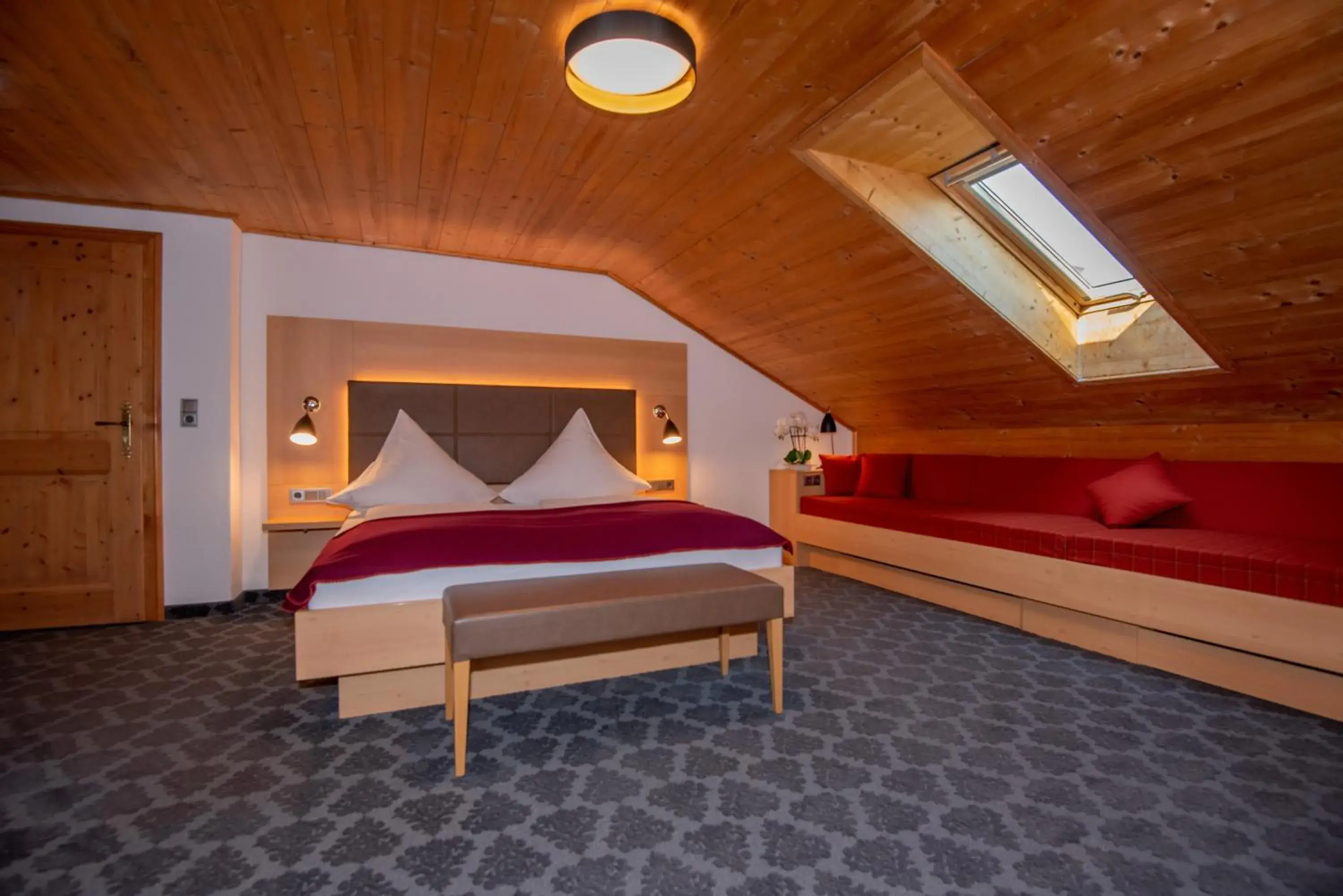 Double Room with Extra Bed - single occupancy in Pension Ludwig Thoma Double Room with Extra Bed - single occupancy in Pension Ludwig Thoma