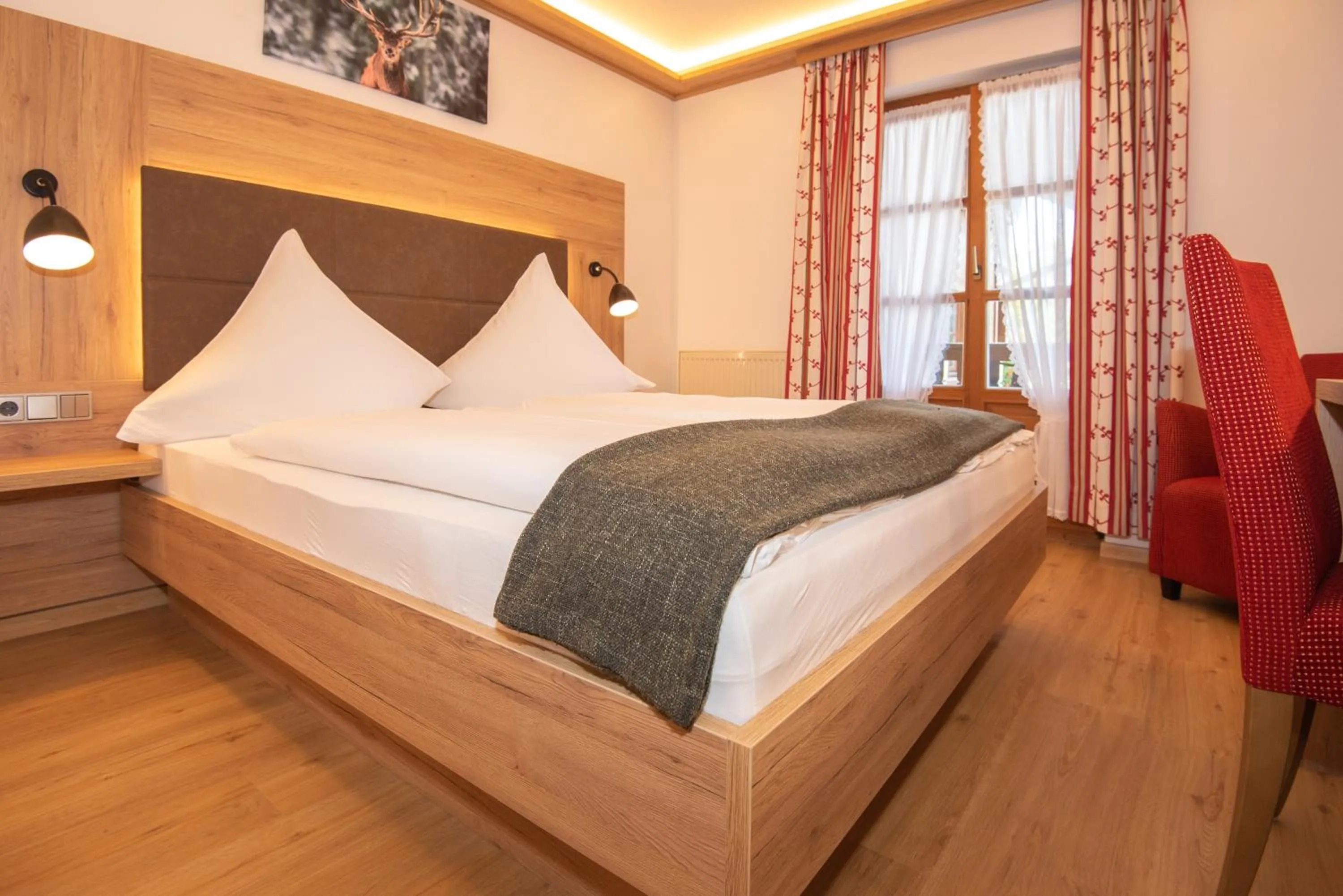 Photo of the whole room, Bed in Pension Ludwig Thoma