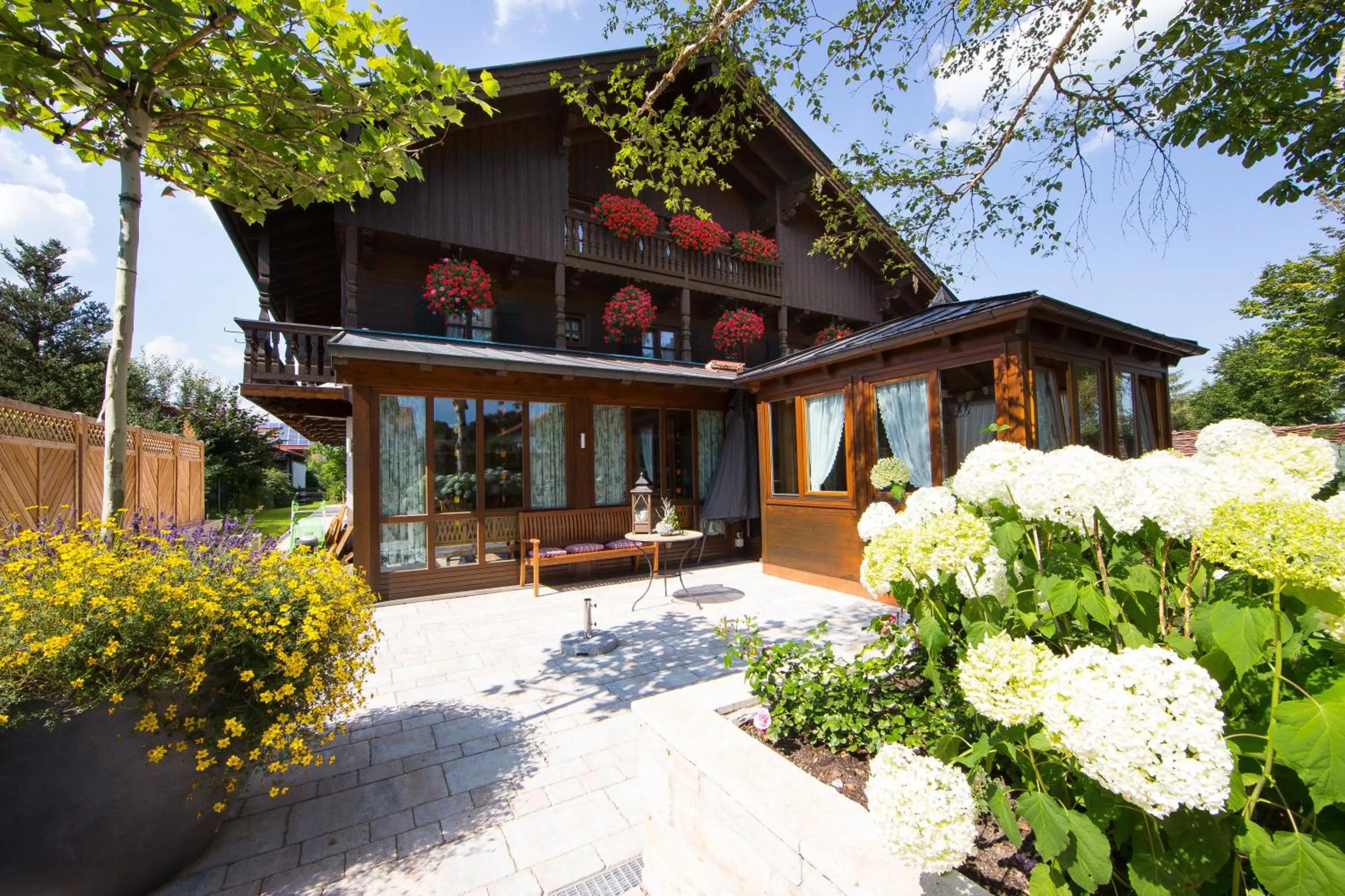 Patio in Pension Ludwig Thoma