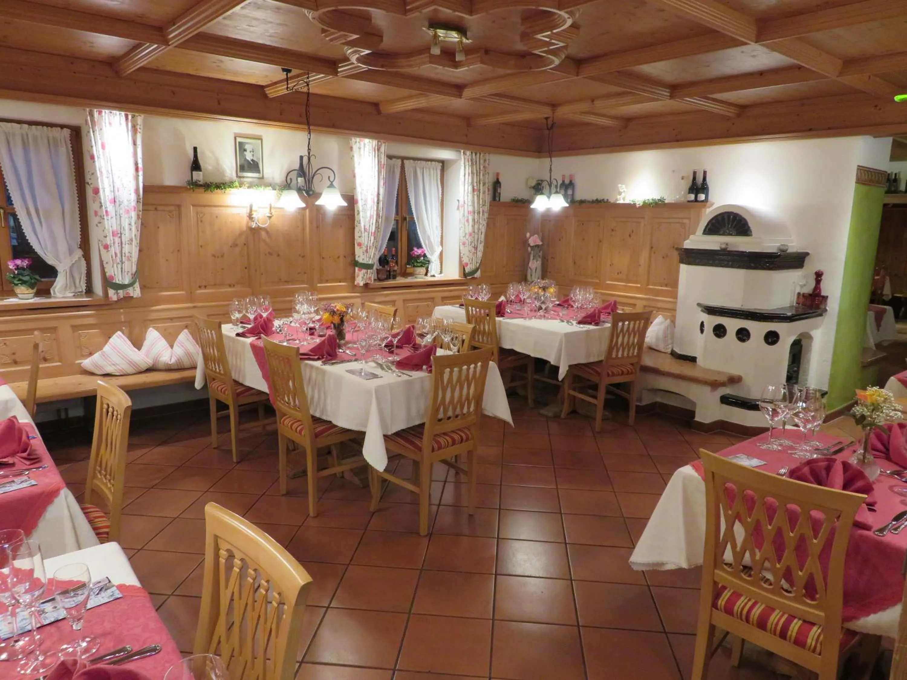 Restaurant/places to eat in Pension Ludwig Thoma