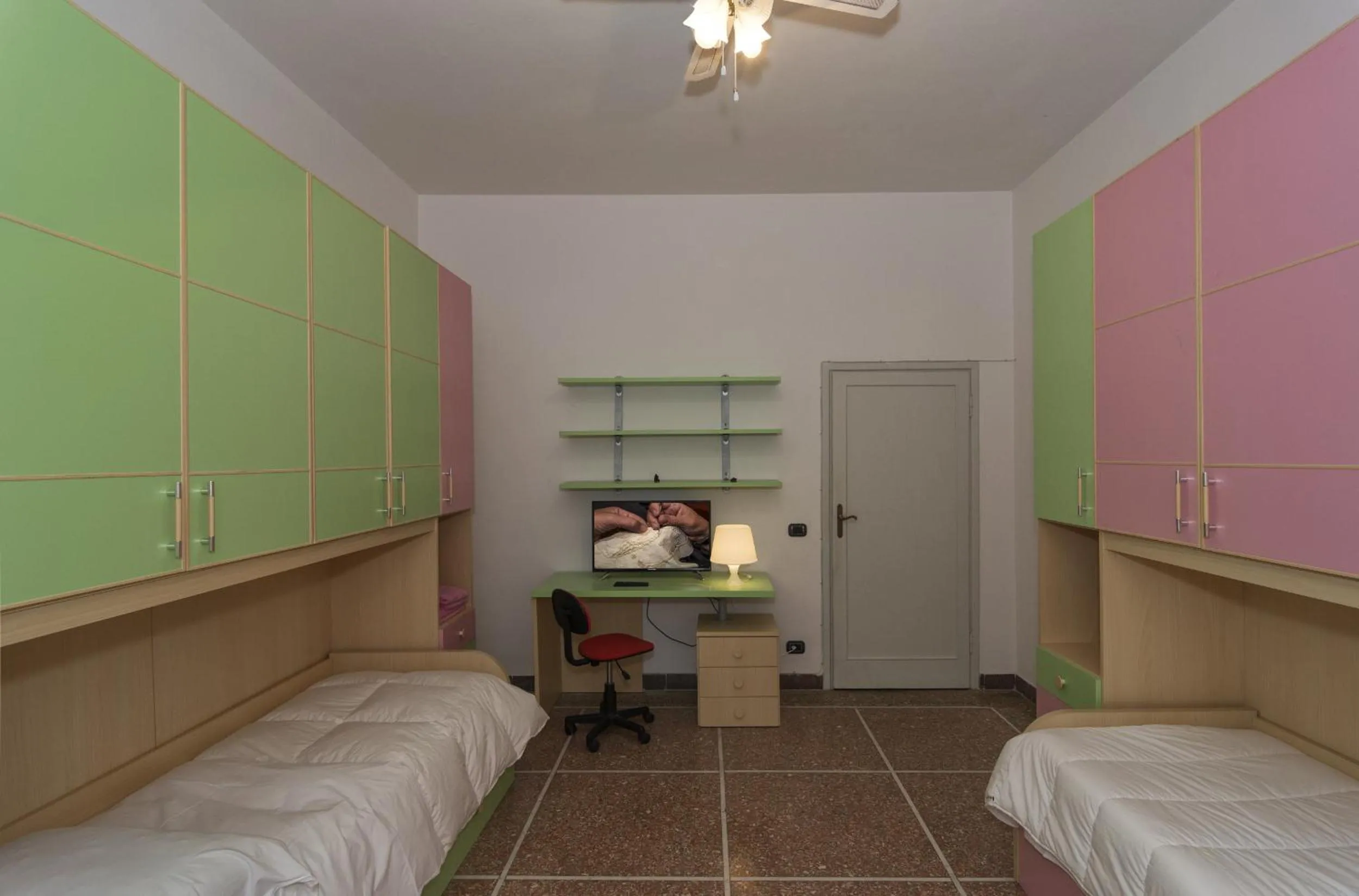 Bed in Holiday Pisa Gare