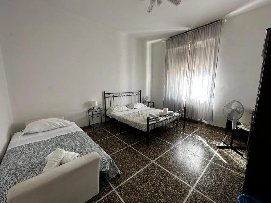 Bed in Holiday Pisa Gare