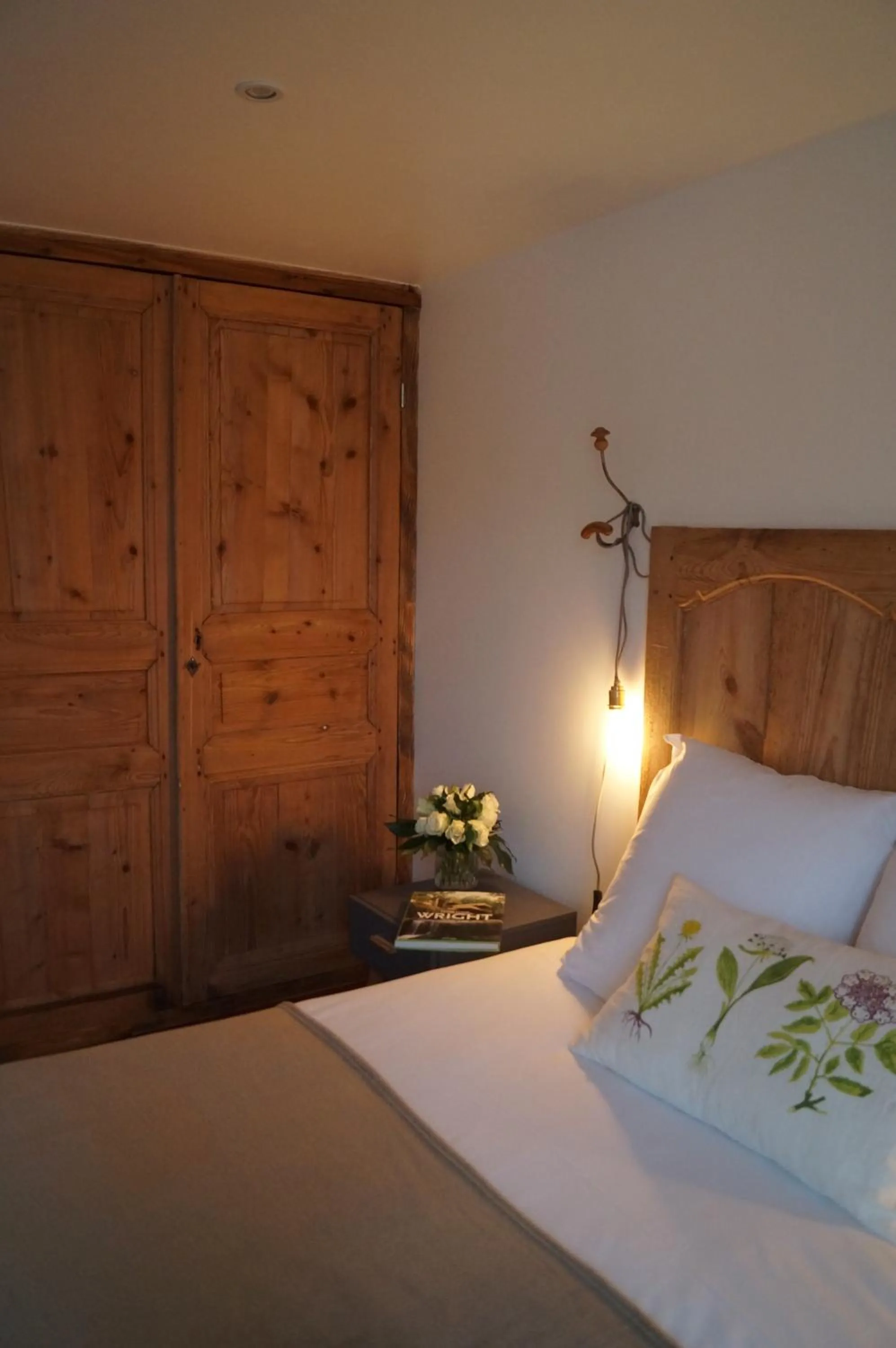 Bedroom, Bed in Logis Hôtel O Lodge