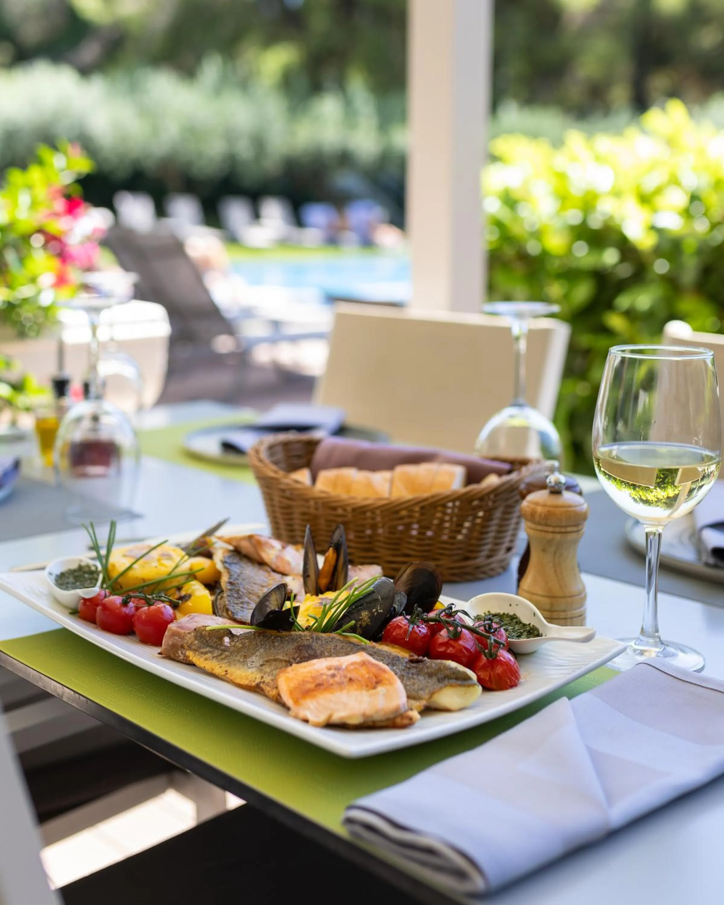 Food in Hotel Salona Palace