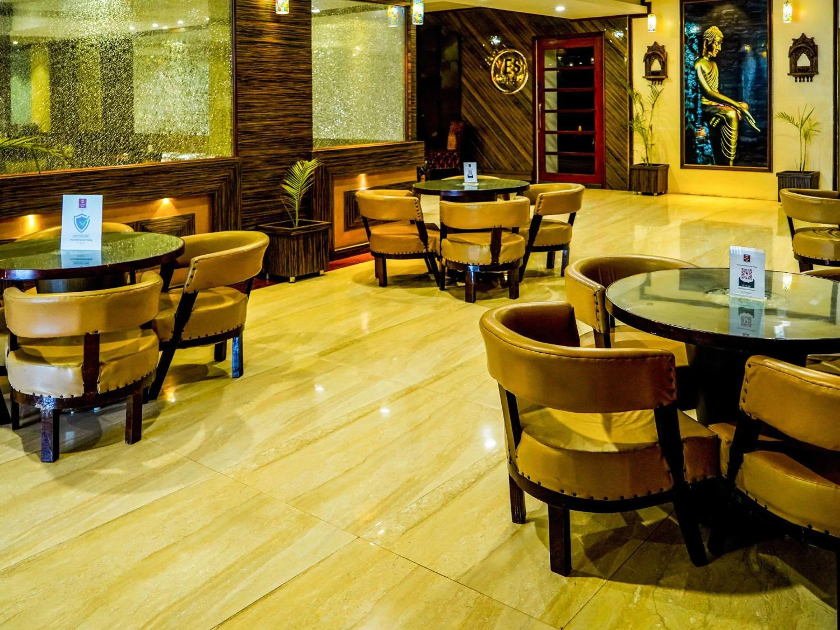 Restaurant/places to eat in Clarion Inn Amps Patiala