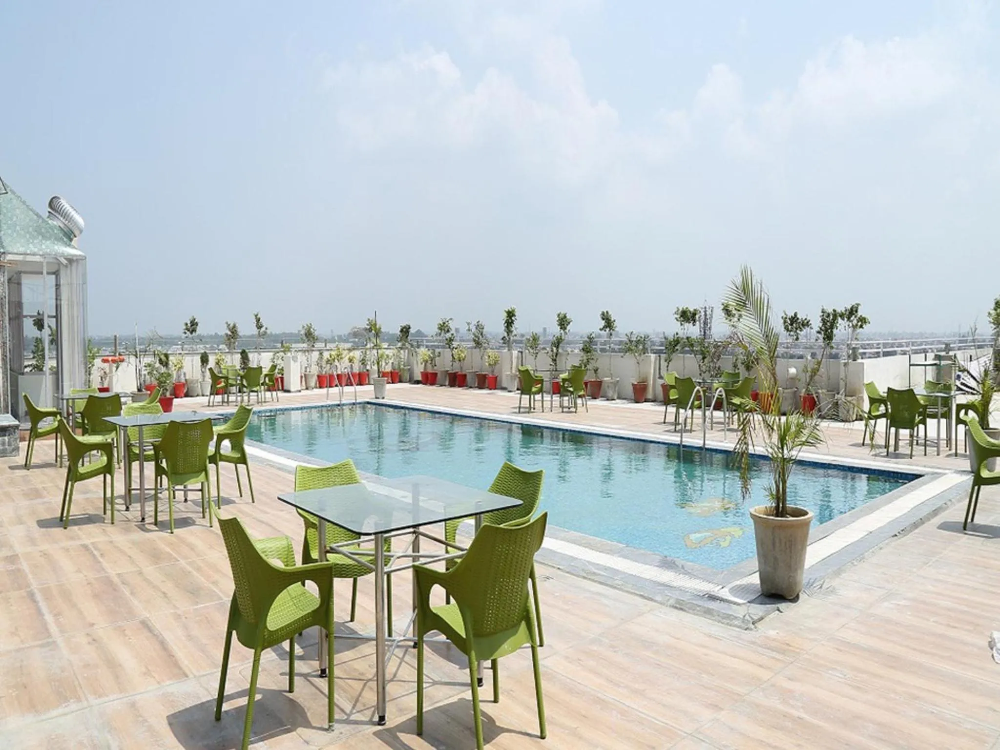 Pool view, Swimming Pool in Clarion Inn Amps Patiala