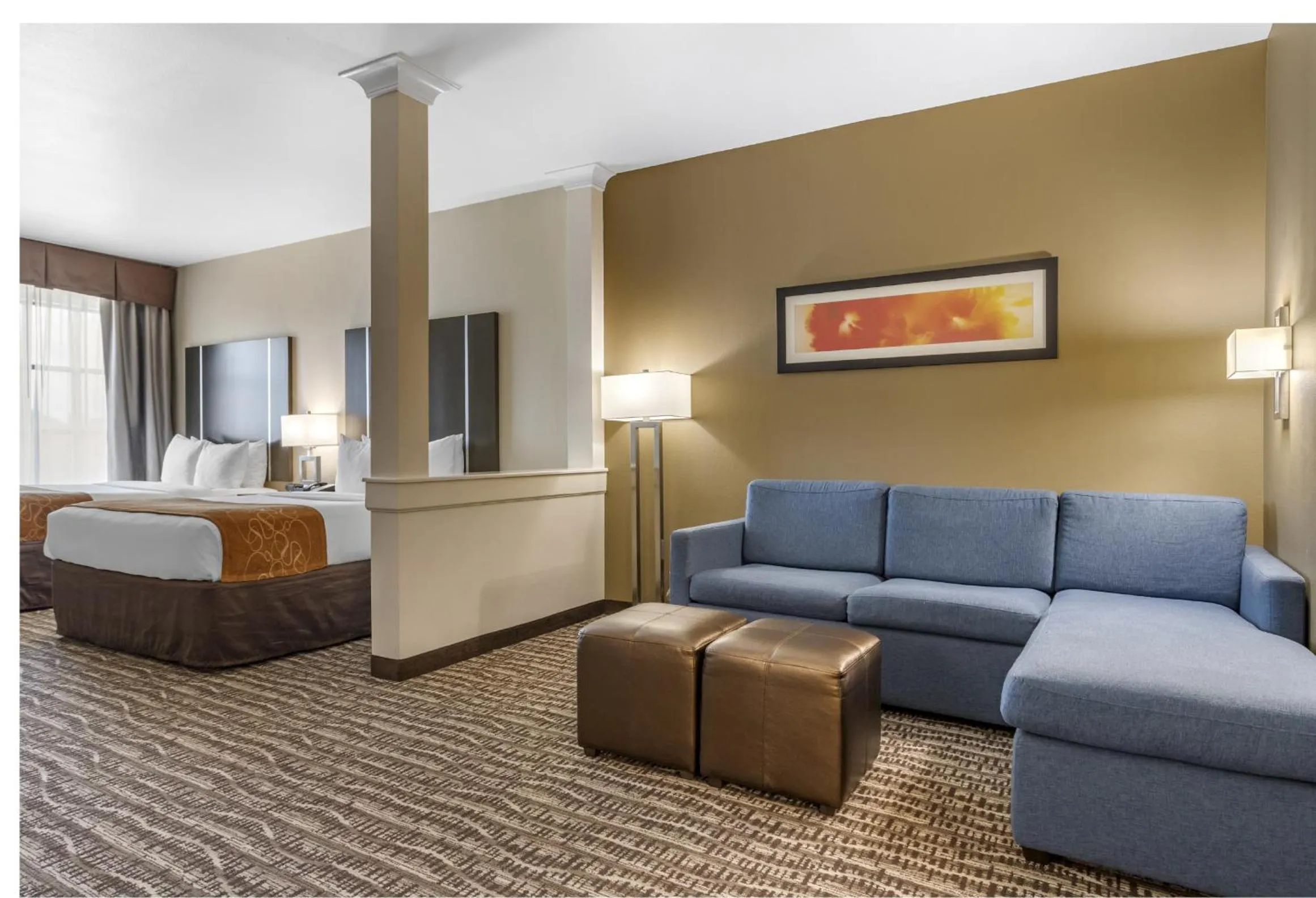 Seating area, Bed in Comfort Suites Near Sam Houston Race Park