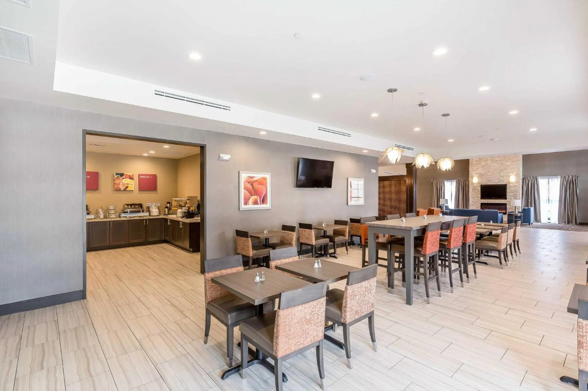 Restaurant/places to eat in Comfort Suites Near Sam Houston Race Park
