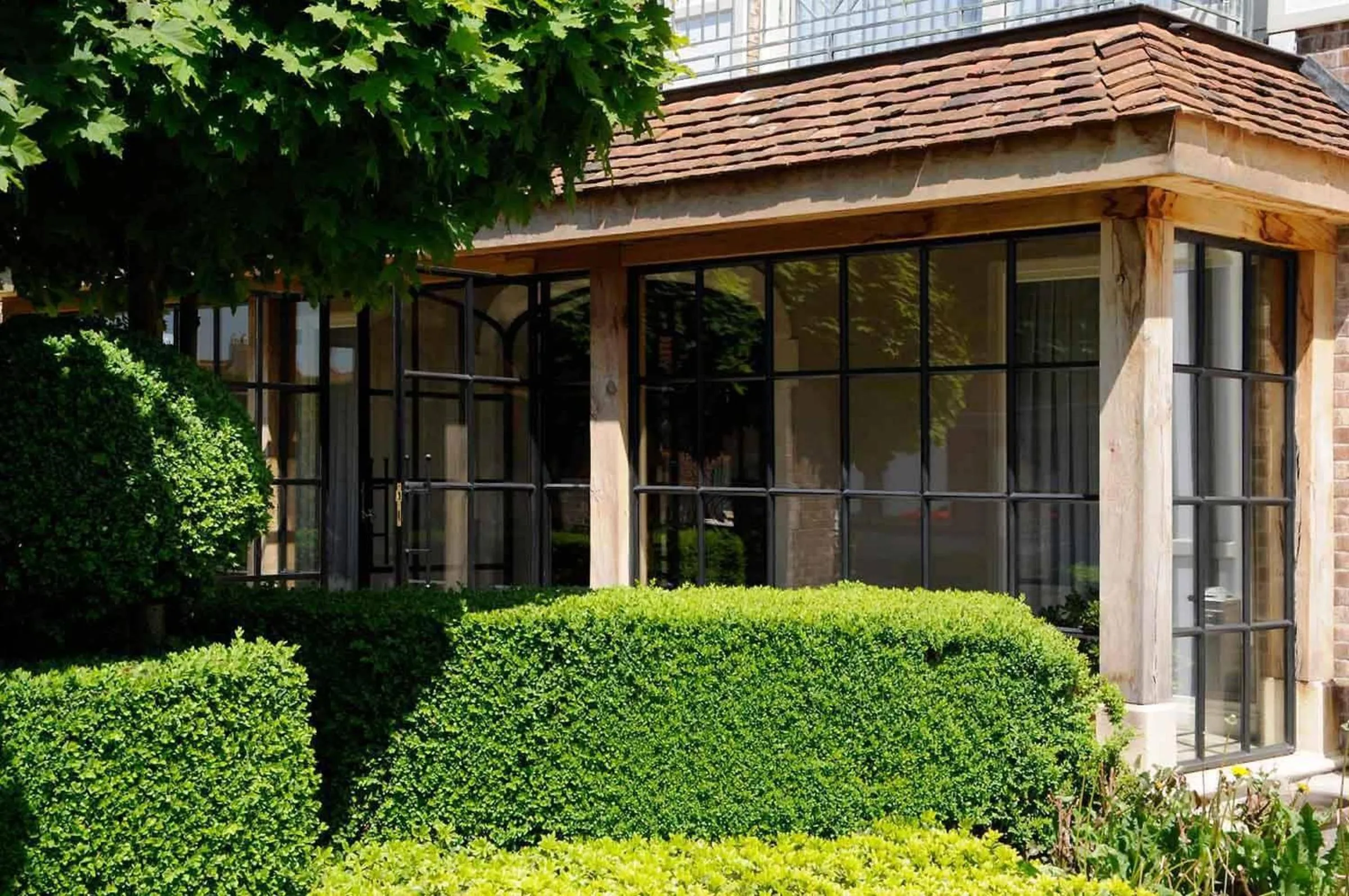 Facade/entrance in Hotel Salons De Vrede