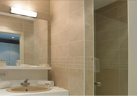 Bathroom in Hotel Salons De Vrede