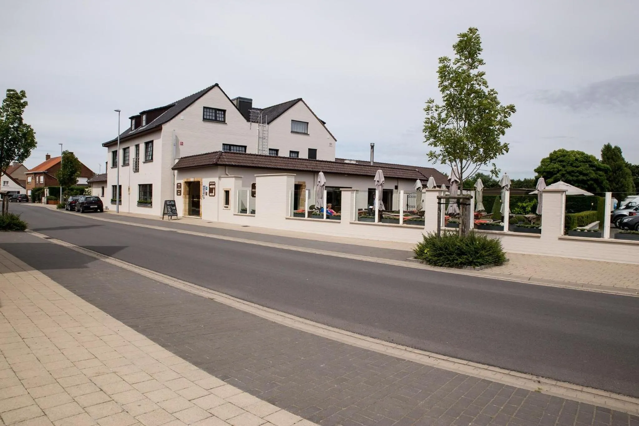Facade/entrance in Hotel Salons De Vrede