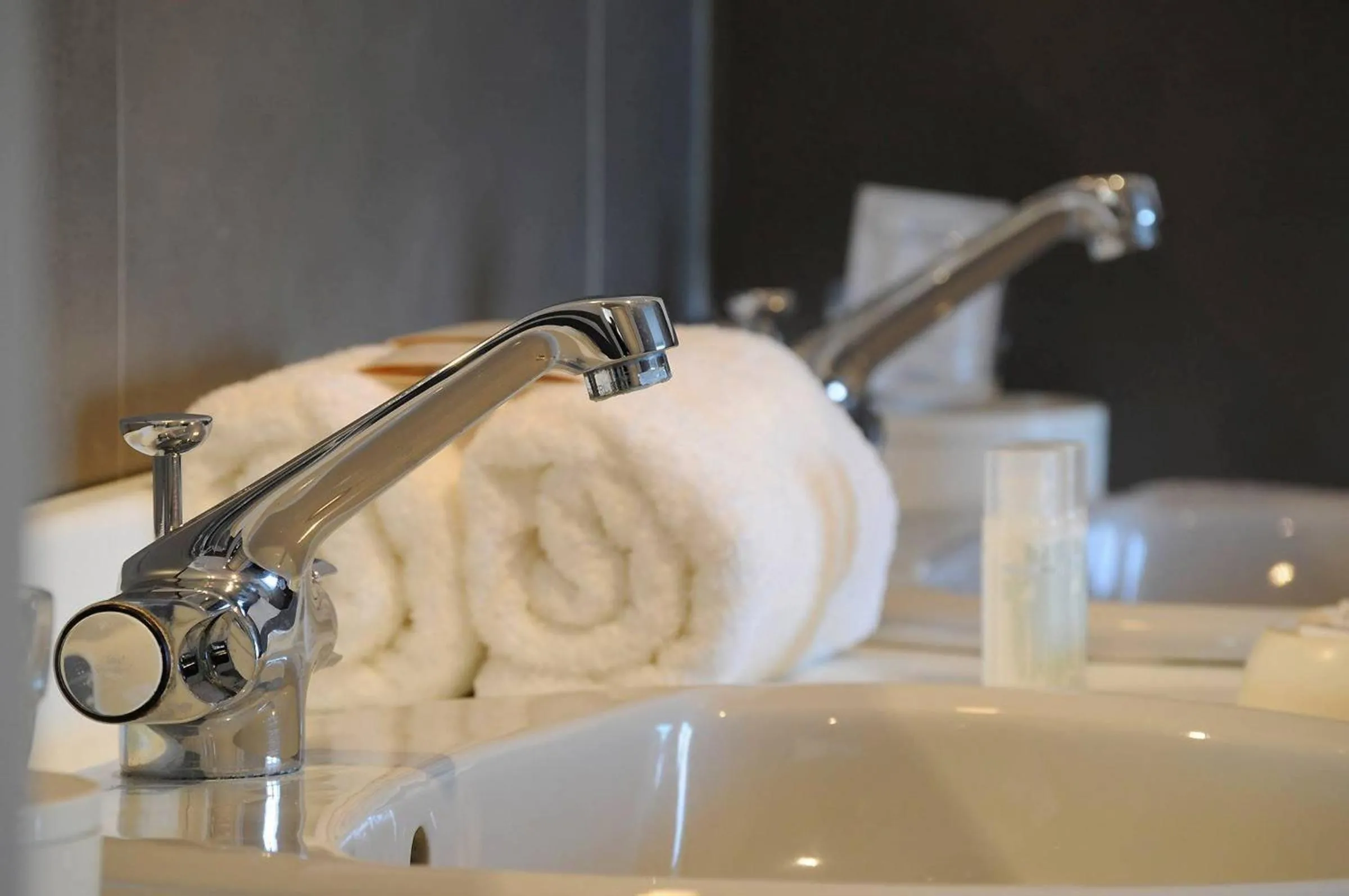 Bathroom in Hotel Salons De Vrede