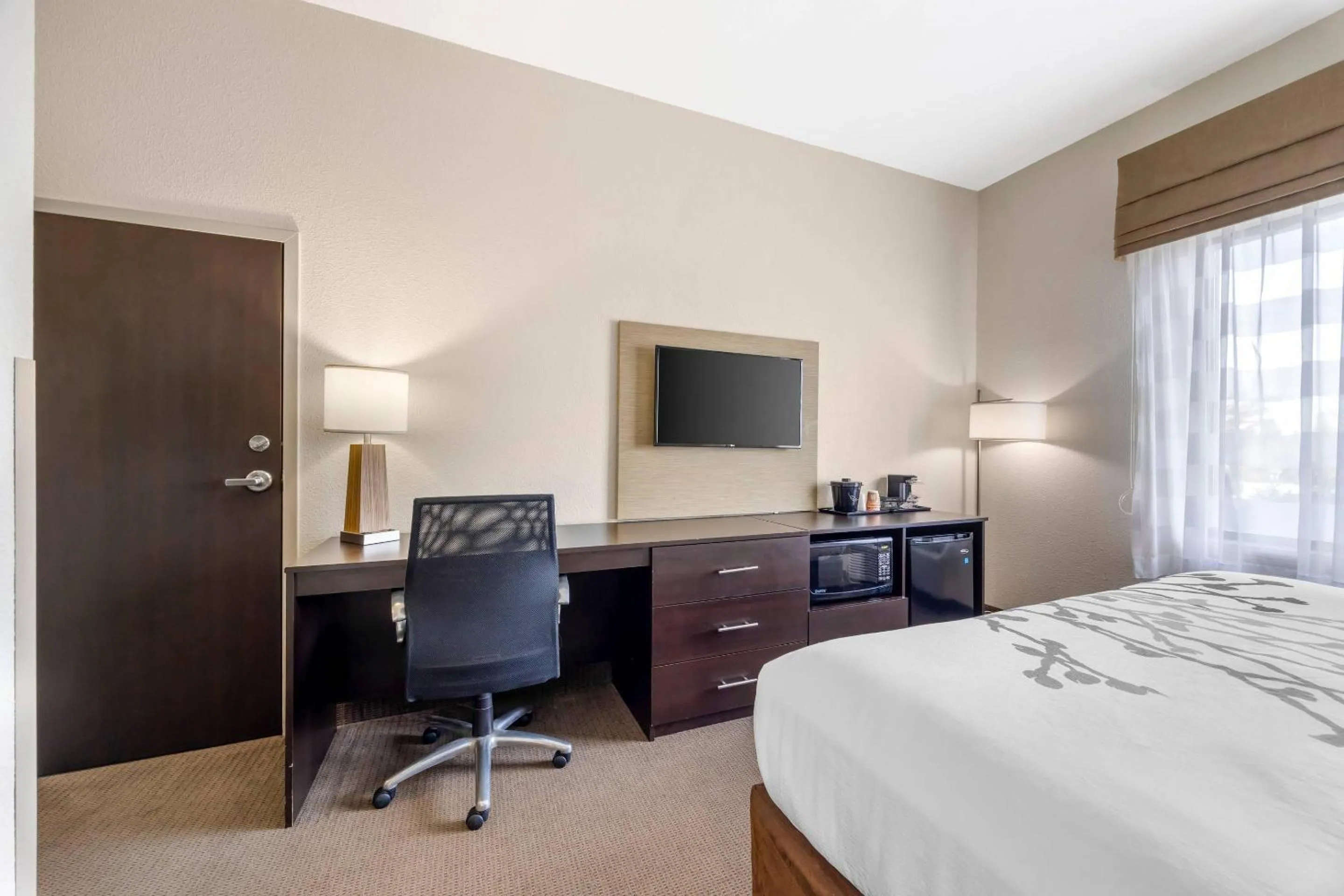 Bedroom, Bed in Sleep Inn & Suites Columbia