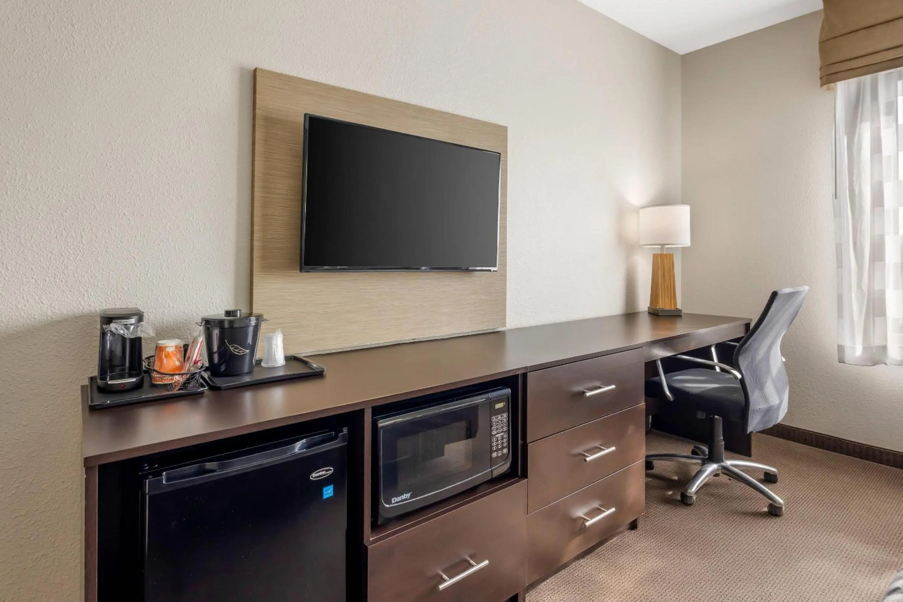 Bedroom in Sleep Inn & Suites Columbia