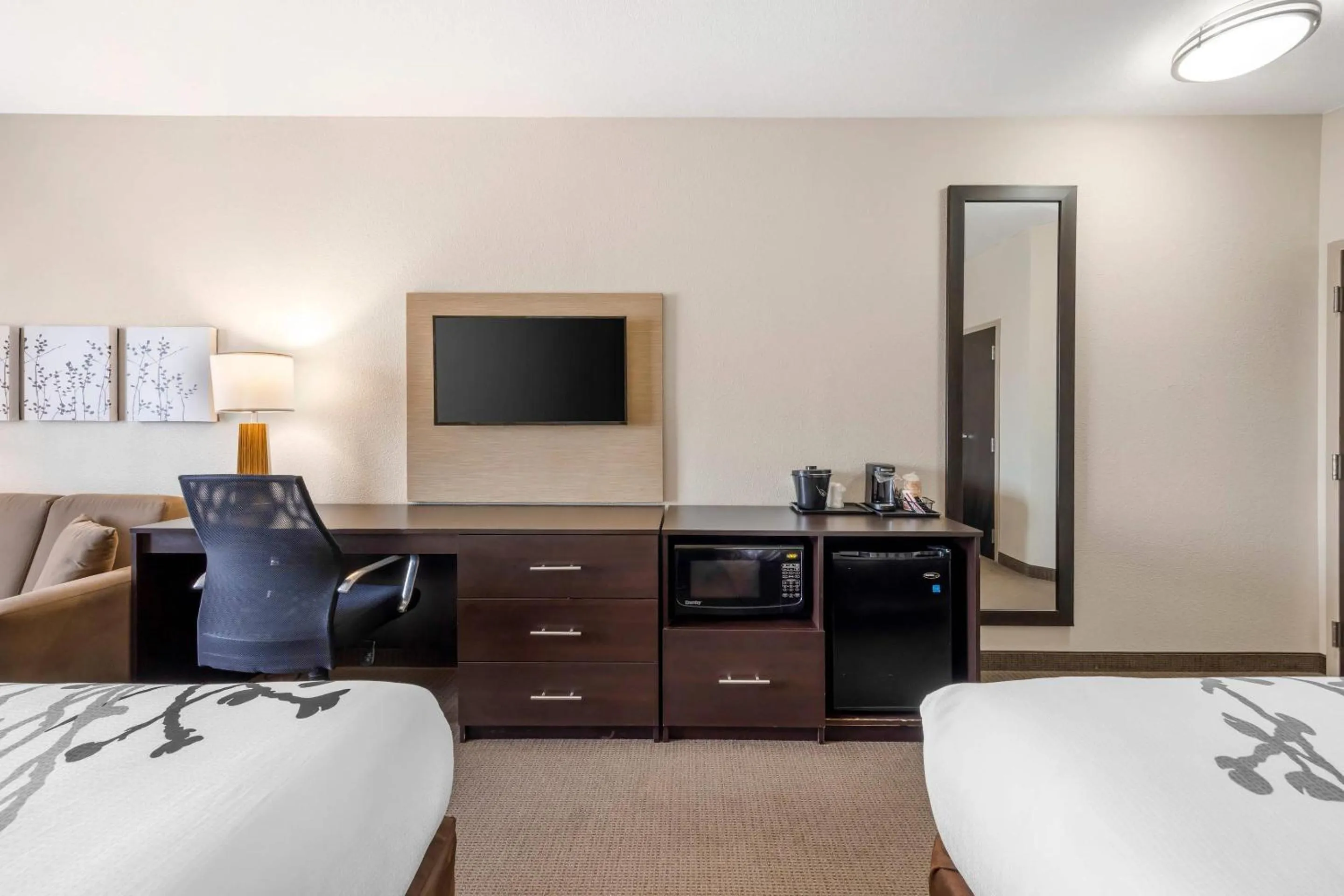 Bedroom, Bed in Sleep Inn & Suites Columbia