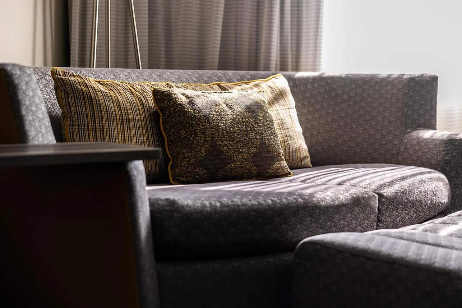 Living room in Courtyard by Marriott Rome