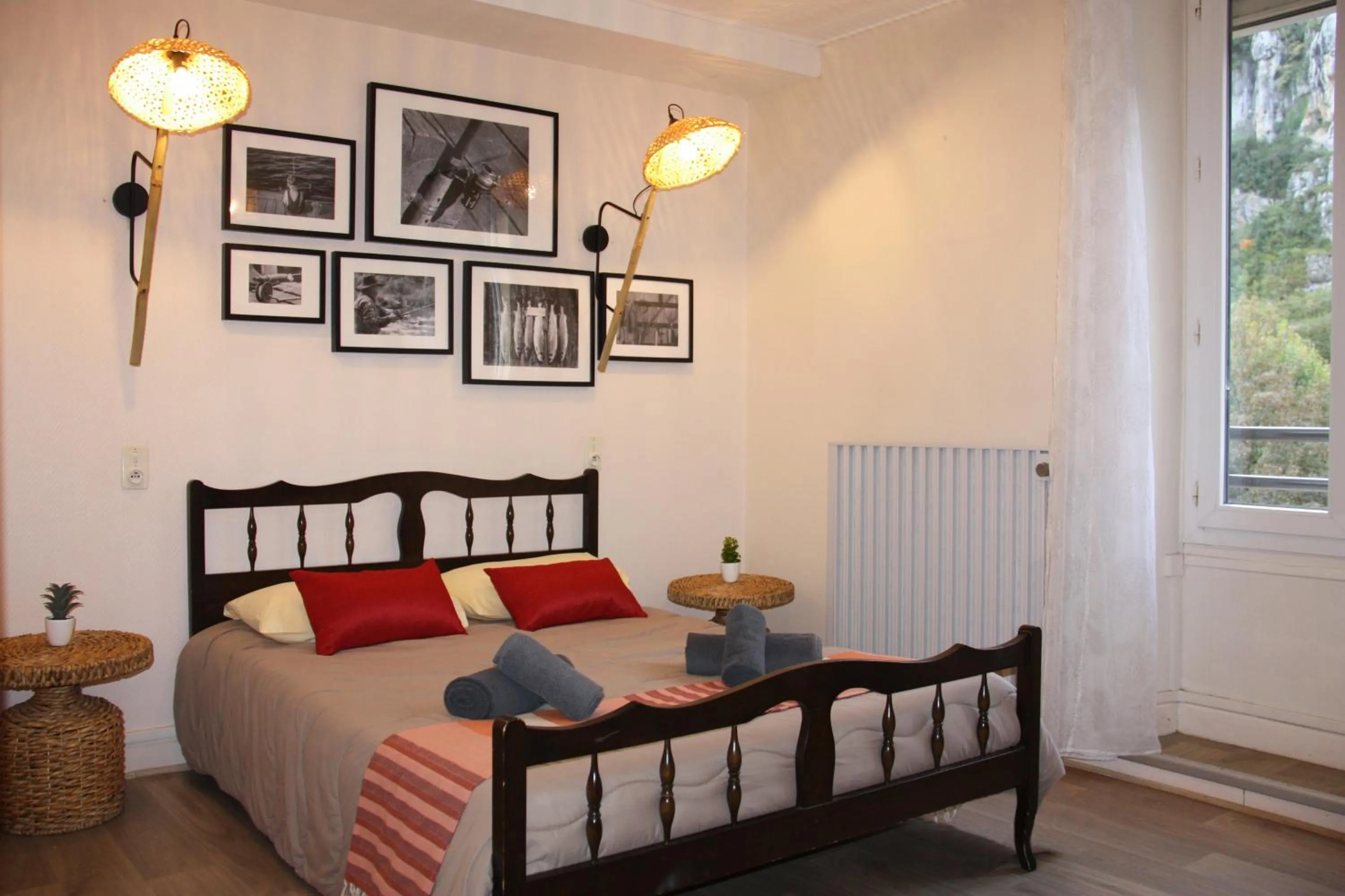 Bed in Hôtel des Bateliers