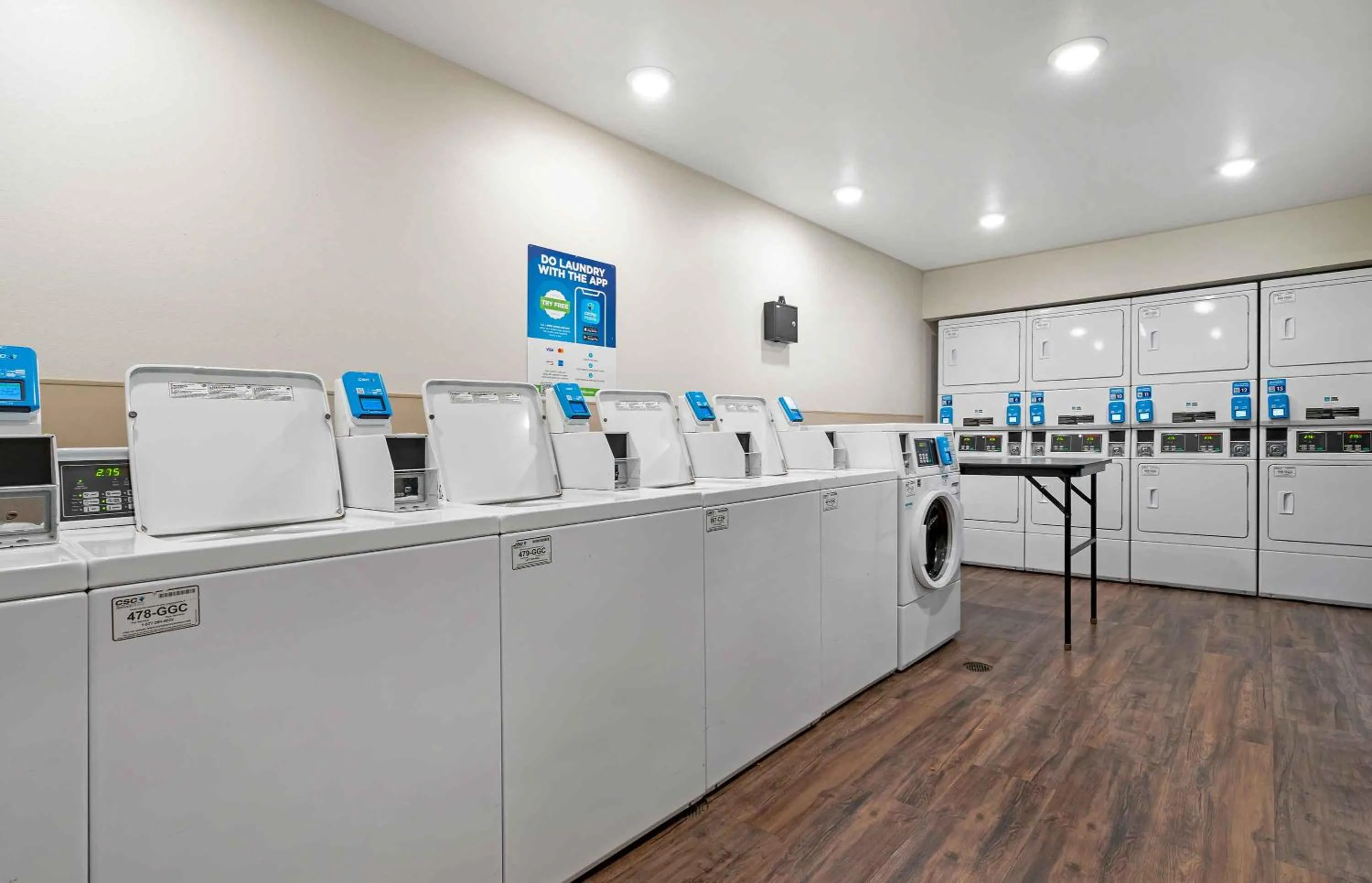laundry in Extended Stay America Select Suites - Orlando - Airport