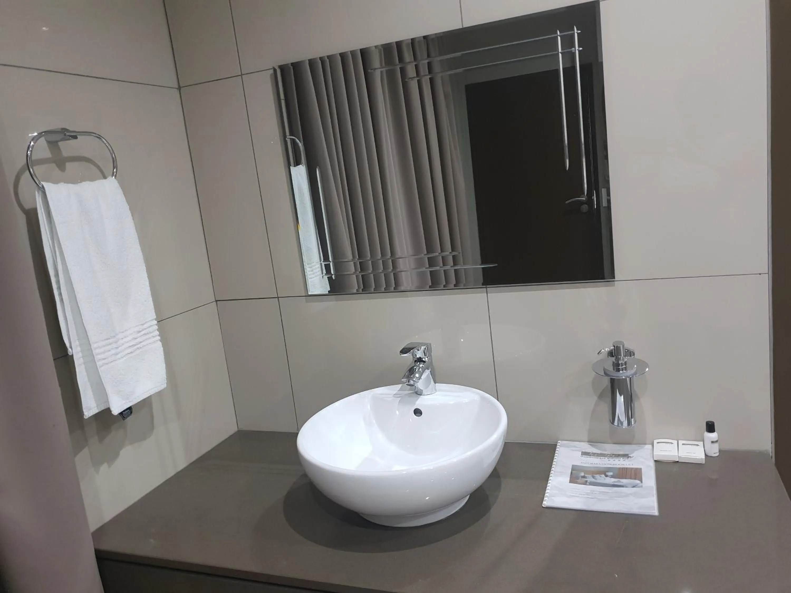 Double Room with Private Bathroom - single occupancy in Fa'Trez Guest House & Spa