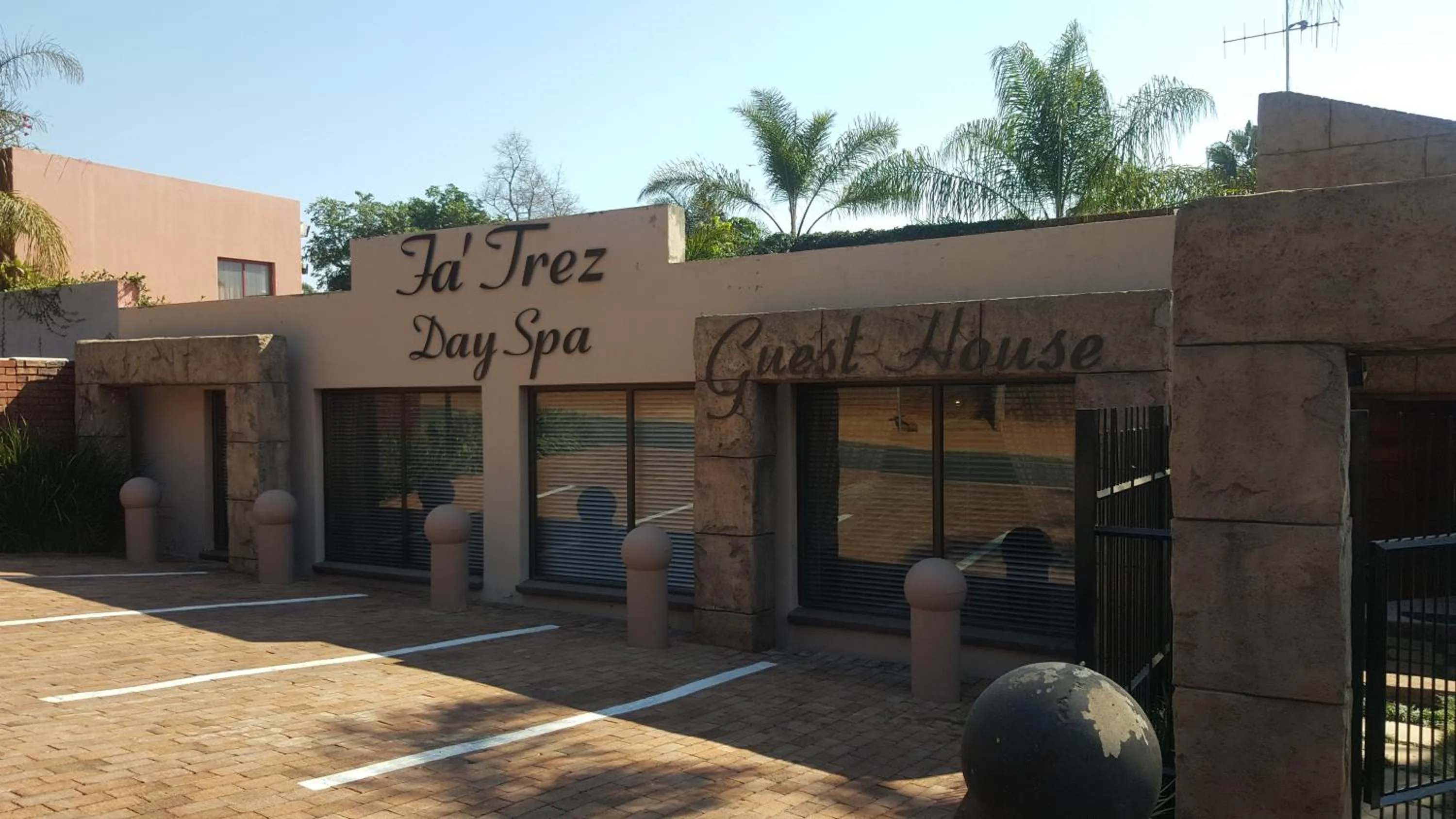 Property building in Fa'Trez Guest House & Spa