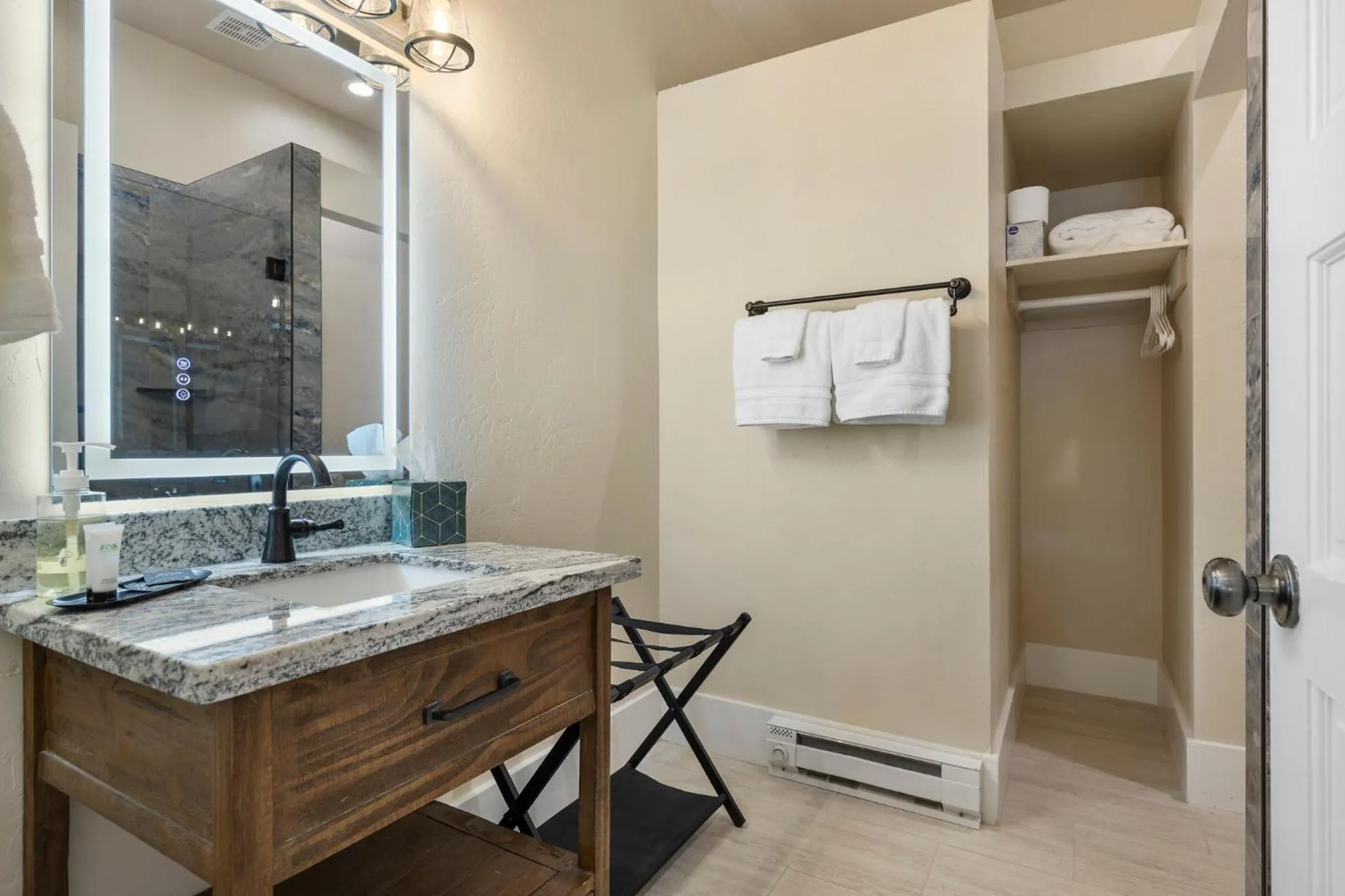 Bathroom in Waterfront Inn