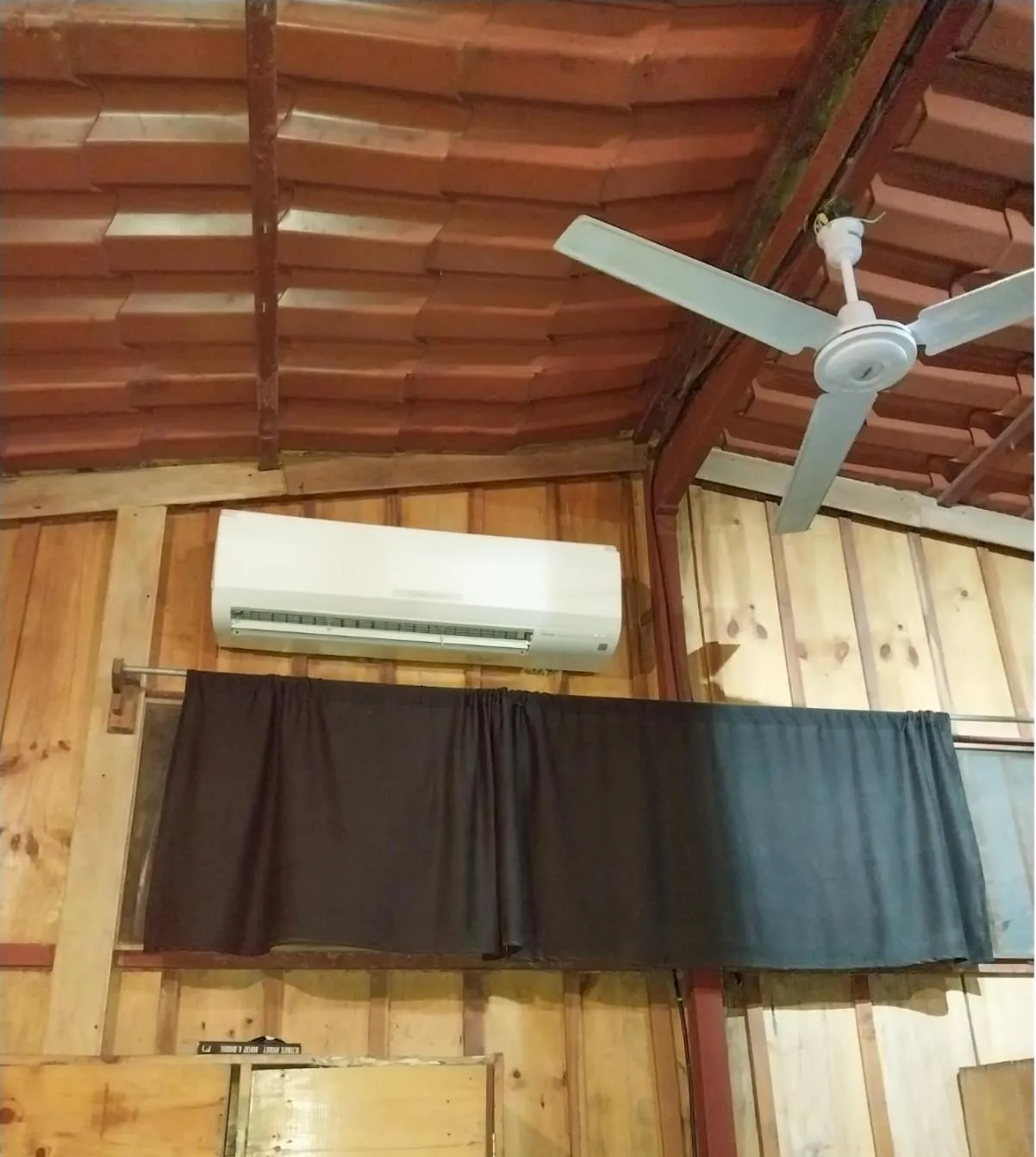 Burnt Toast Surfcamp