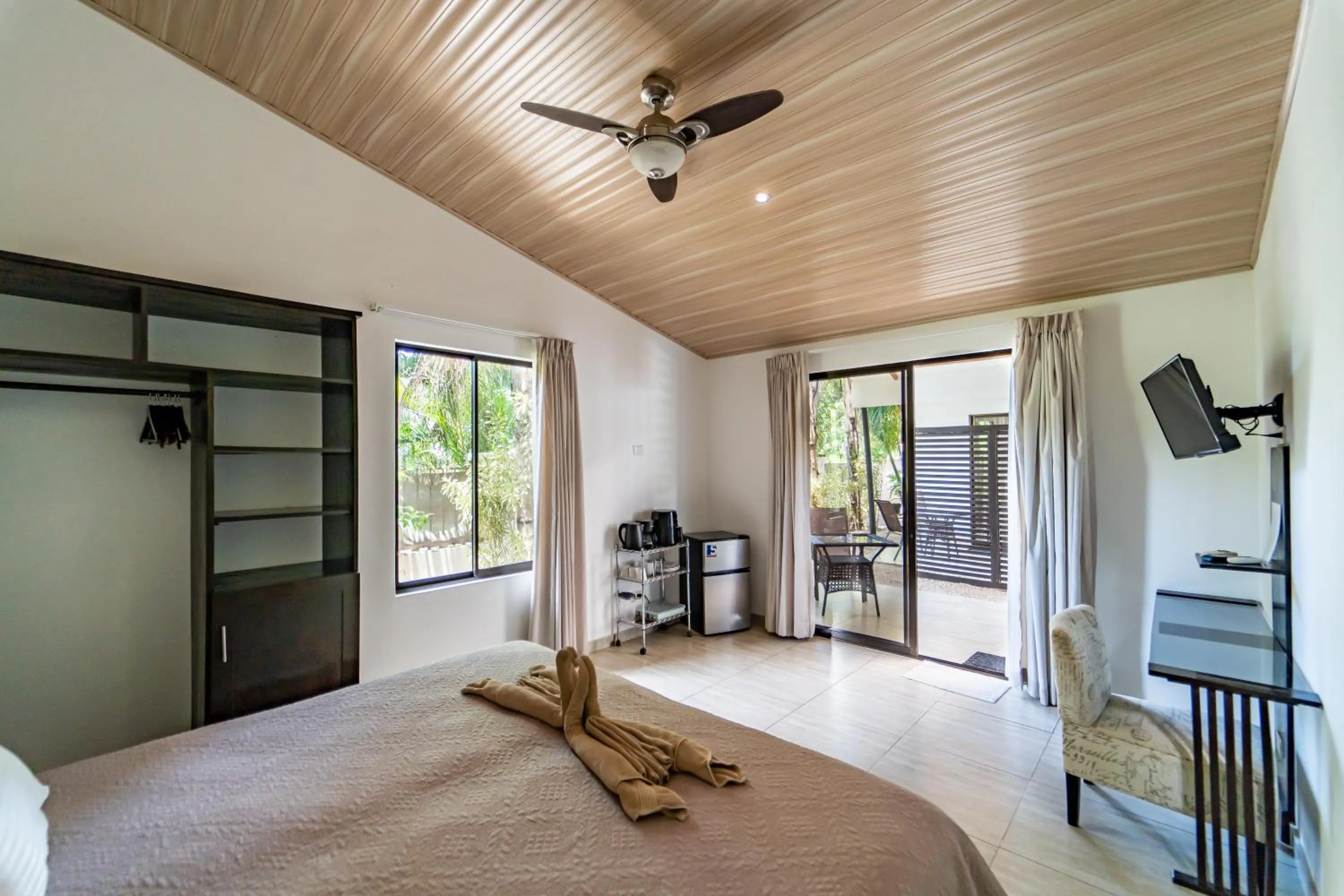 Bedroom, Bed in Las Perlitas Rentals Playa Samara