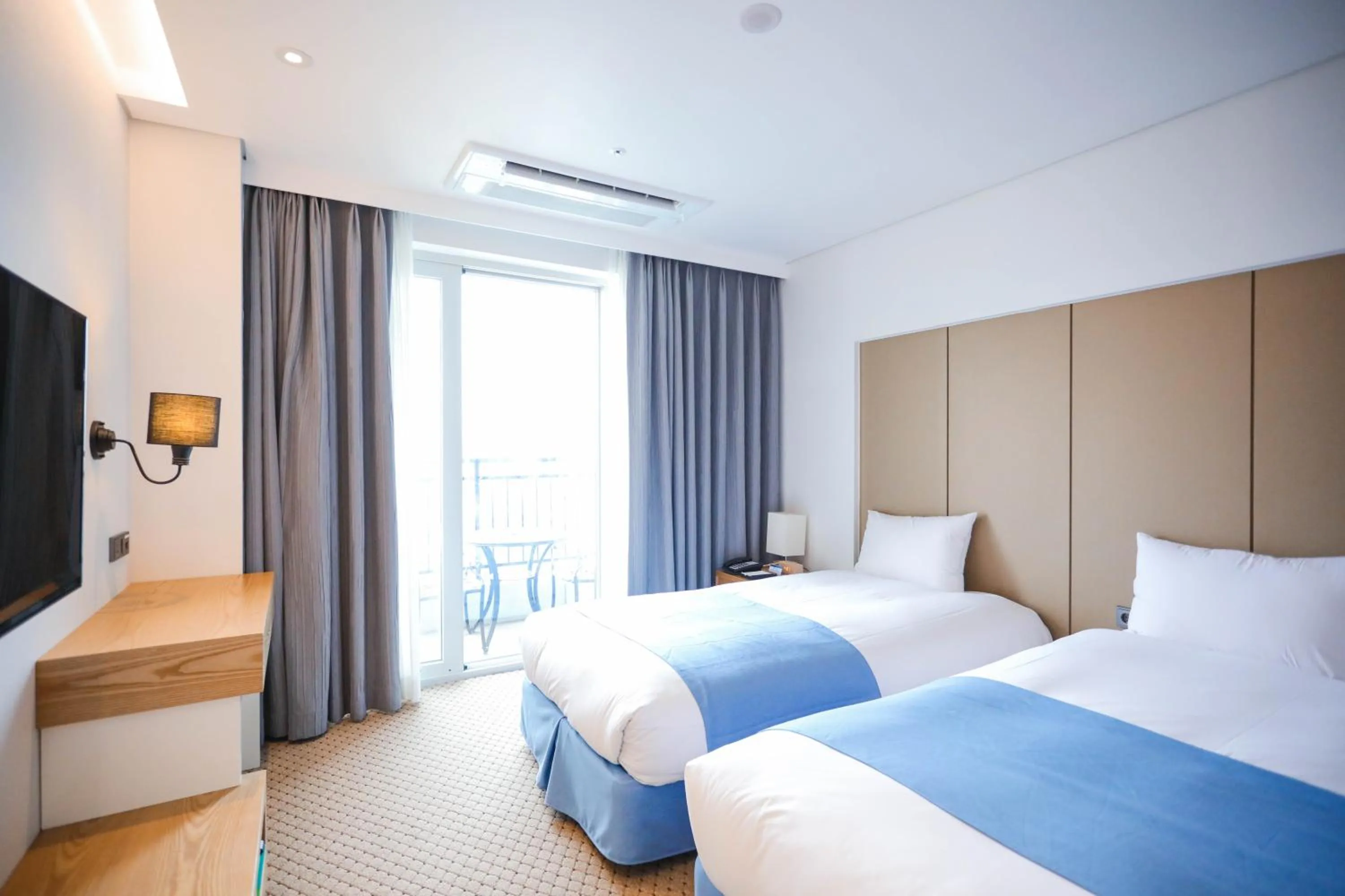 Bed in Hotel Whistlelark Jeju