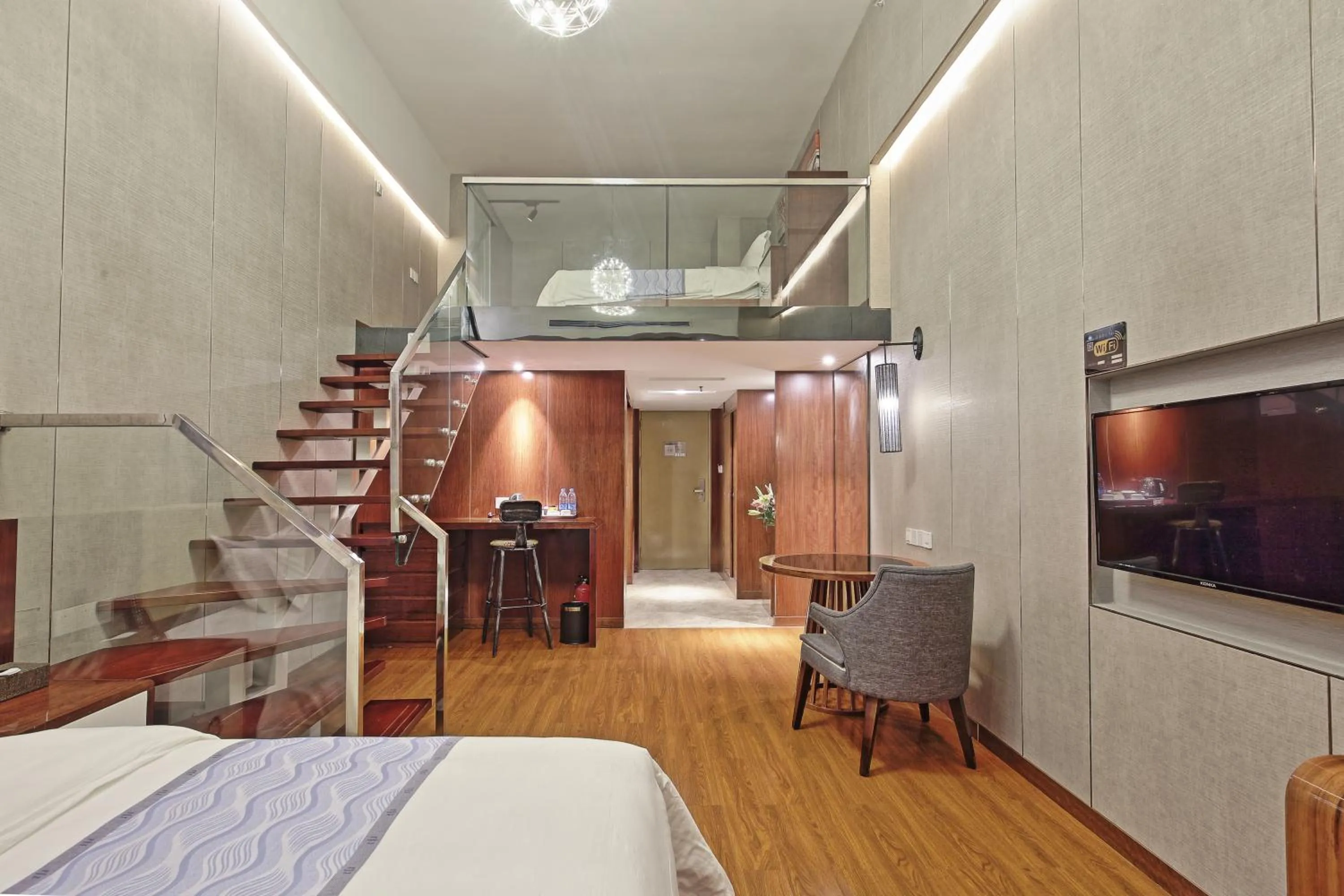 On site in Days Inn South Guangzhou Raiway Station