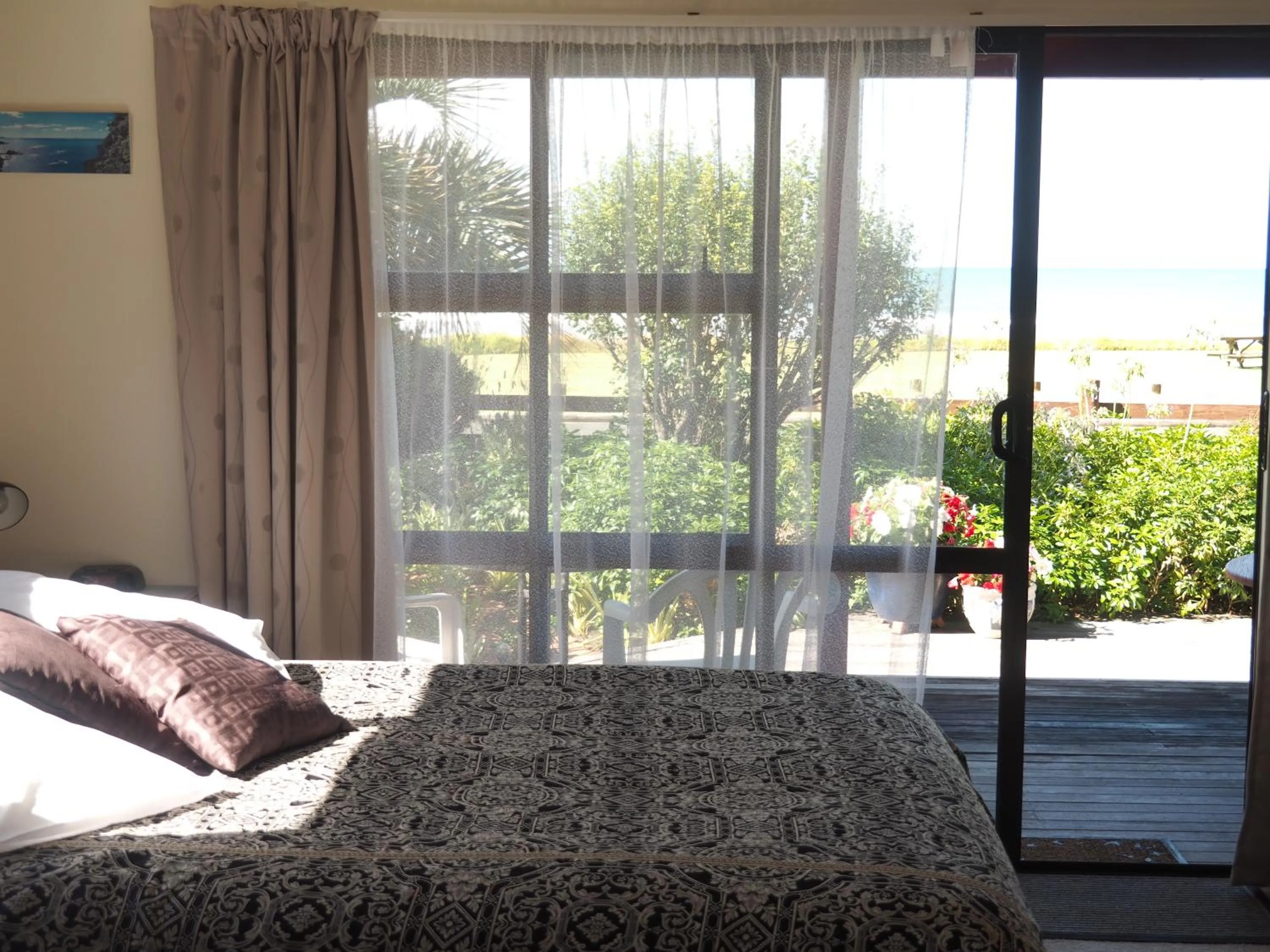 Patio, Bed in Ocean View